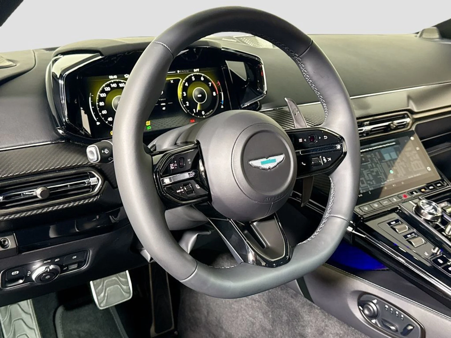 mph009_1776904424_new_2026_aston_martin_vantage_scoupe_11350_23038314_10_1024_71ff2bb51e