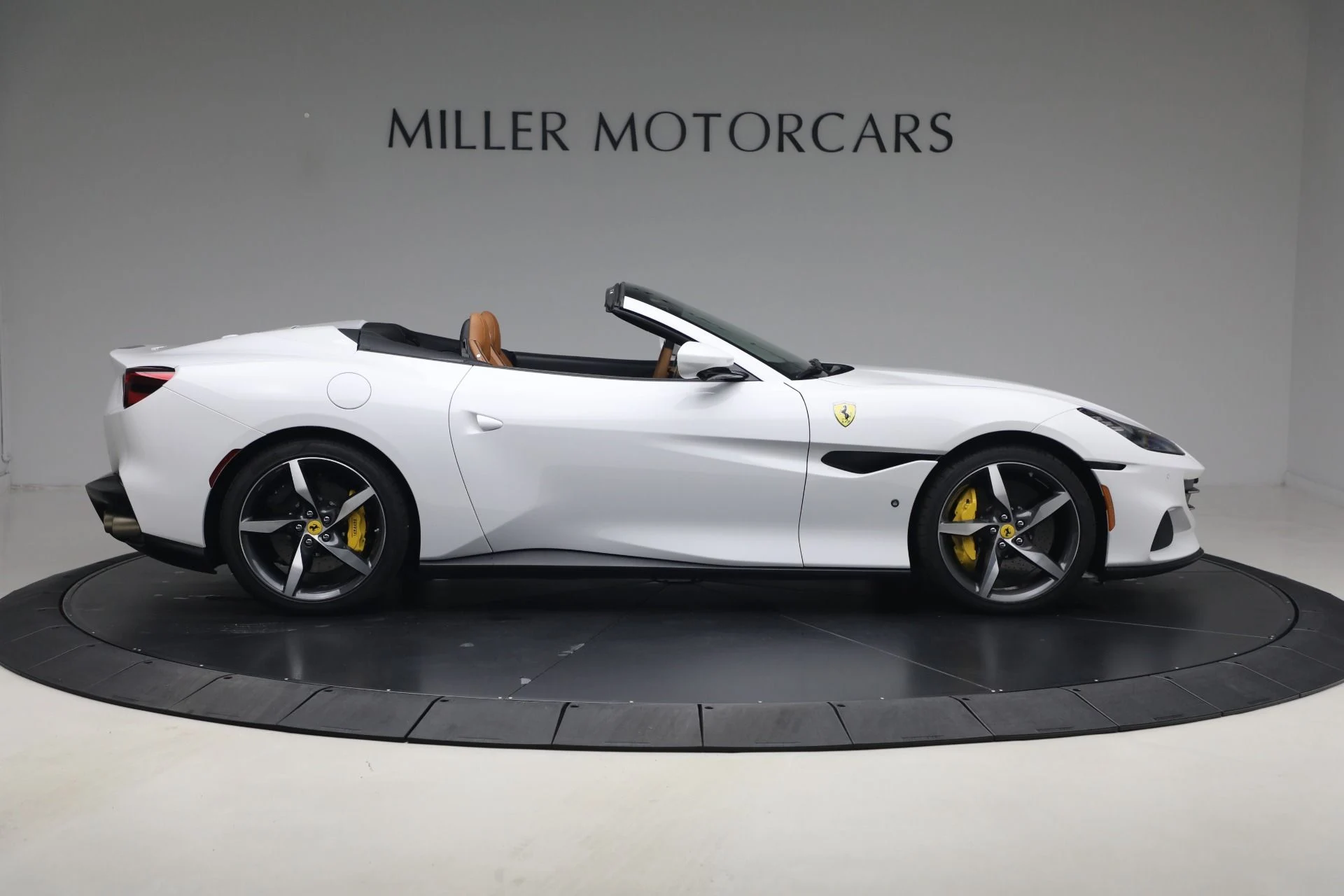 mph009_1782109213_Used_2023_Ferrari_Portofino_M_1778360641_486ff40f23