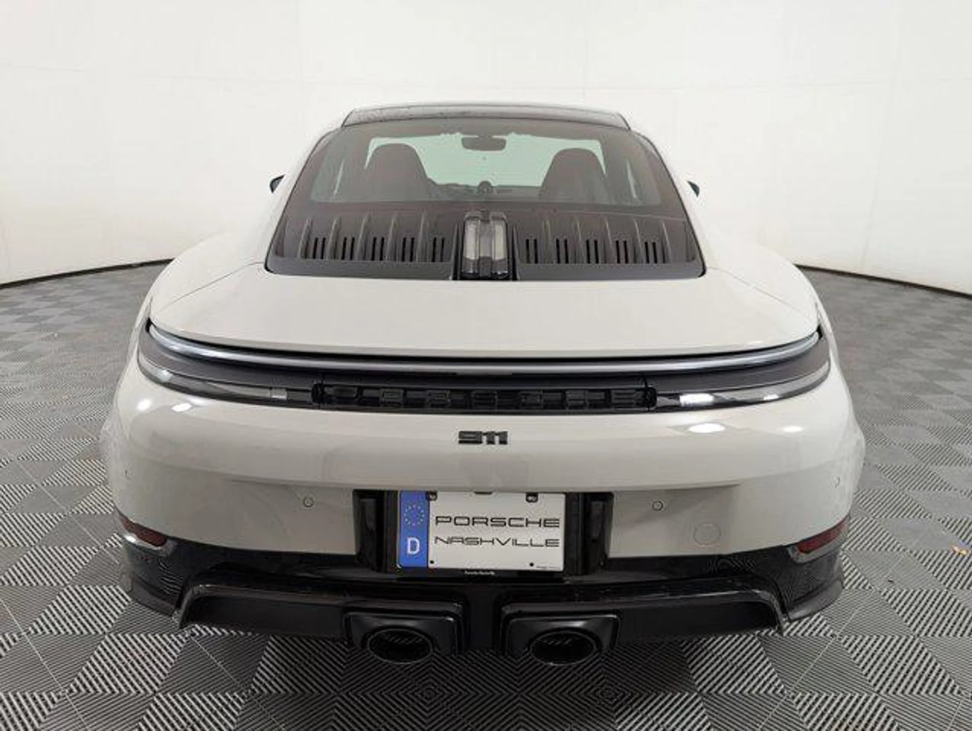 mph009_1786168564_CHUV_Mi6_Ul12b1n_Xv_Up2cw_NMT_1_BM_1f00087527