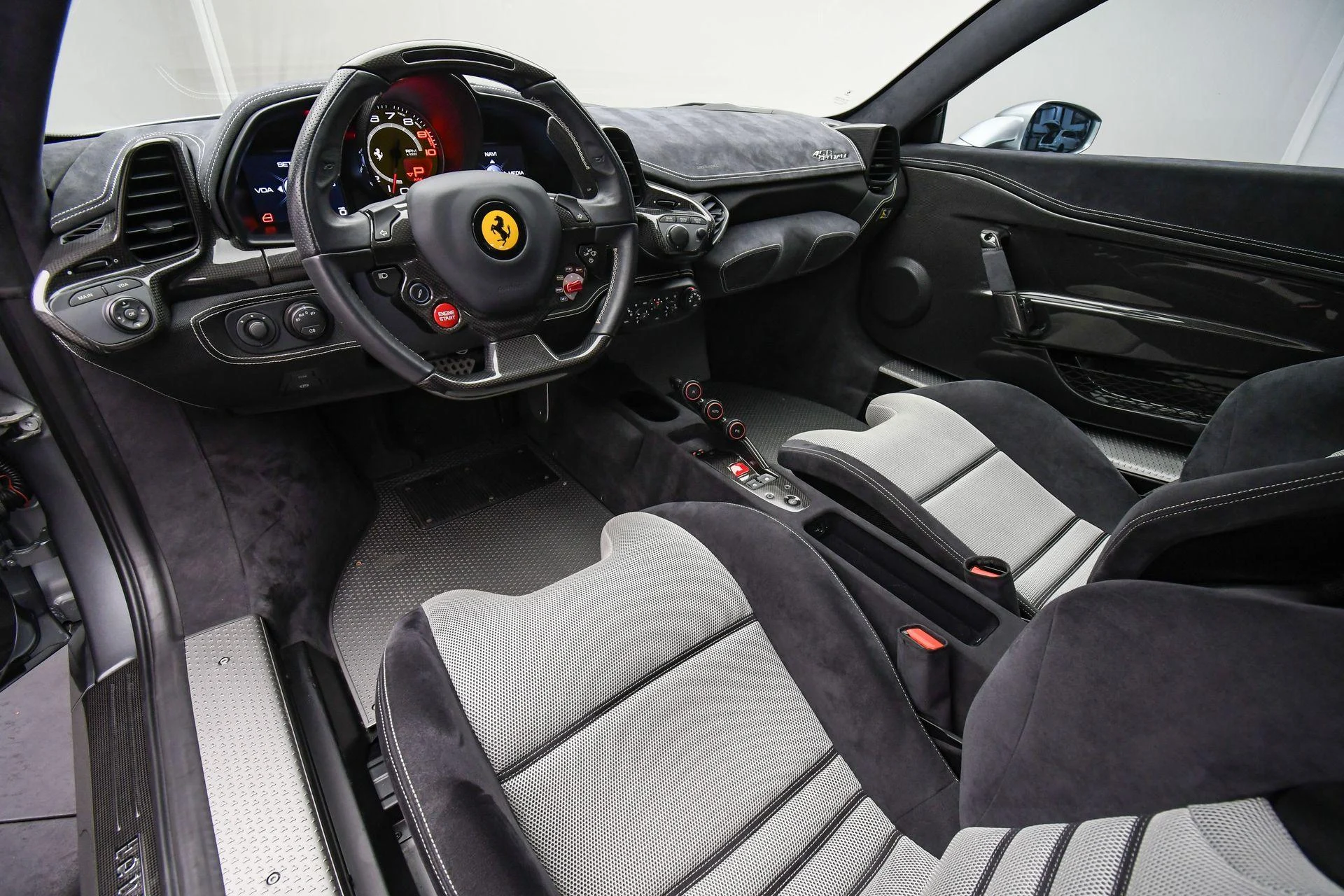 mph009_1787790402_Used_2015_Ferrari_458_Italia_Speciale_1757453411_b4638f3b6a