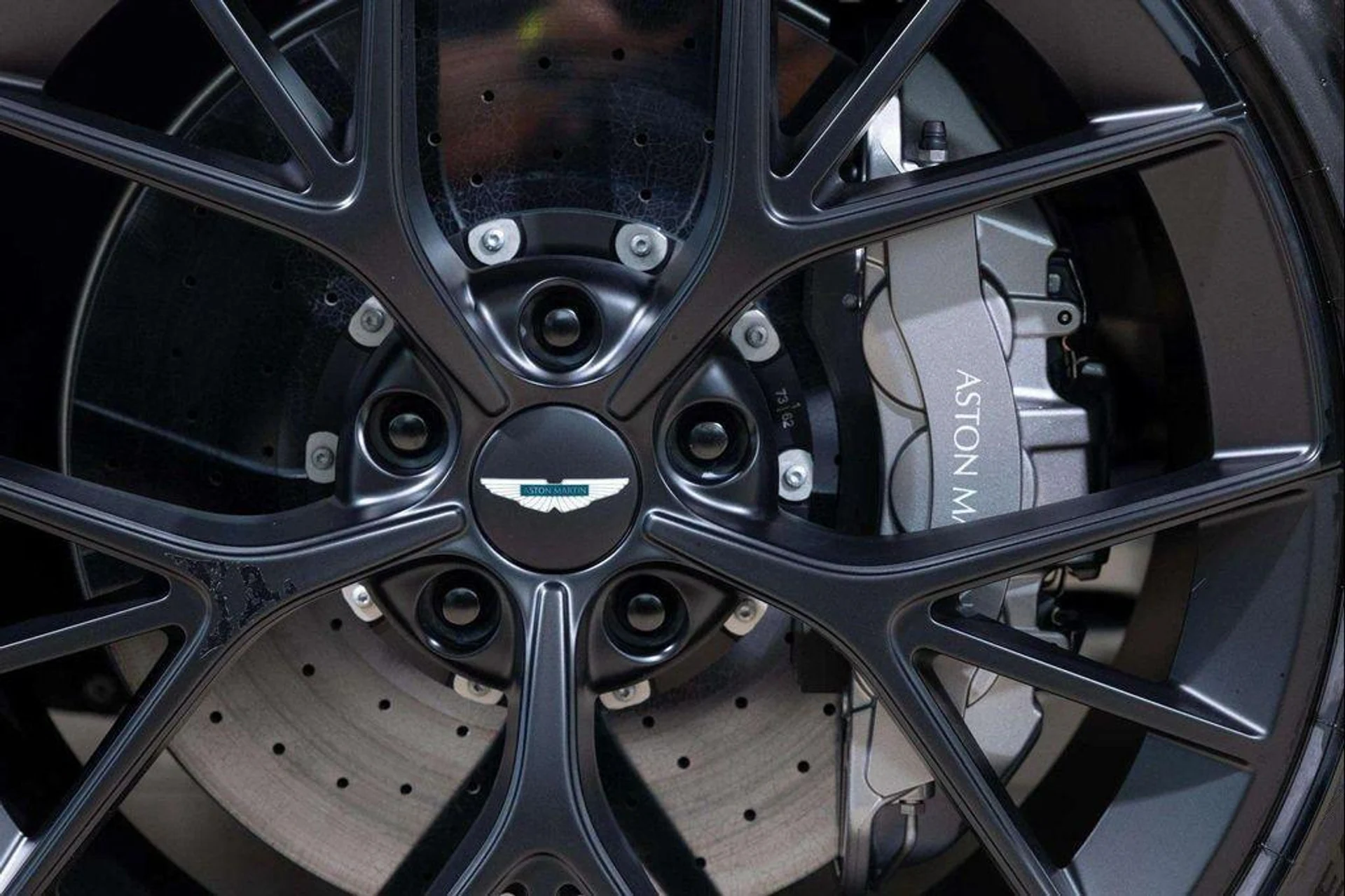 mph009_1801093412_9_ZK_5_O_Vbv_Uzf_NR_8_KNHBF_3_Zr_QAR_4w_f179a4939e