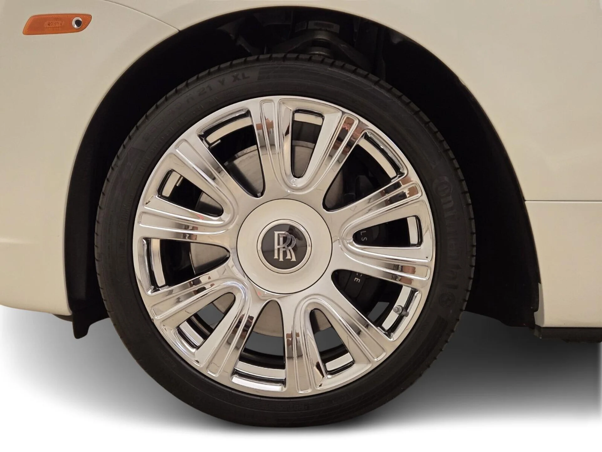 mph009_180365029_Used_2016_Rolls_Royce_Dawn_1753165548_09867b7785