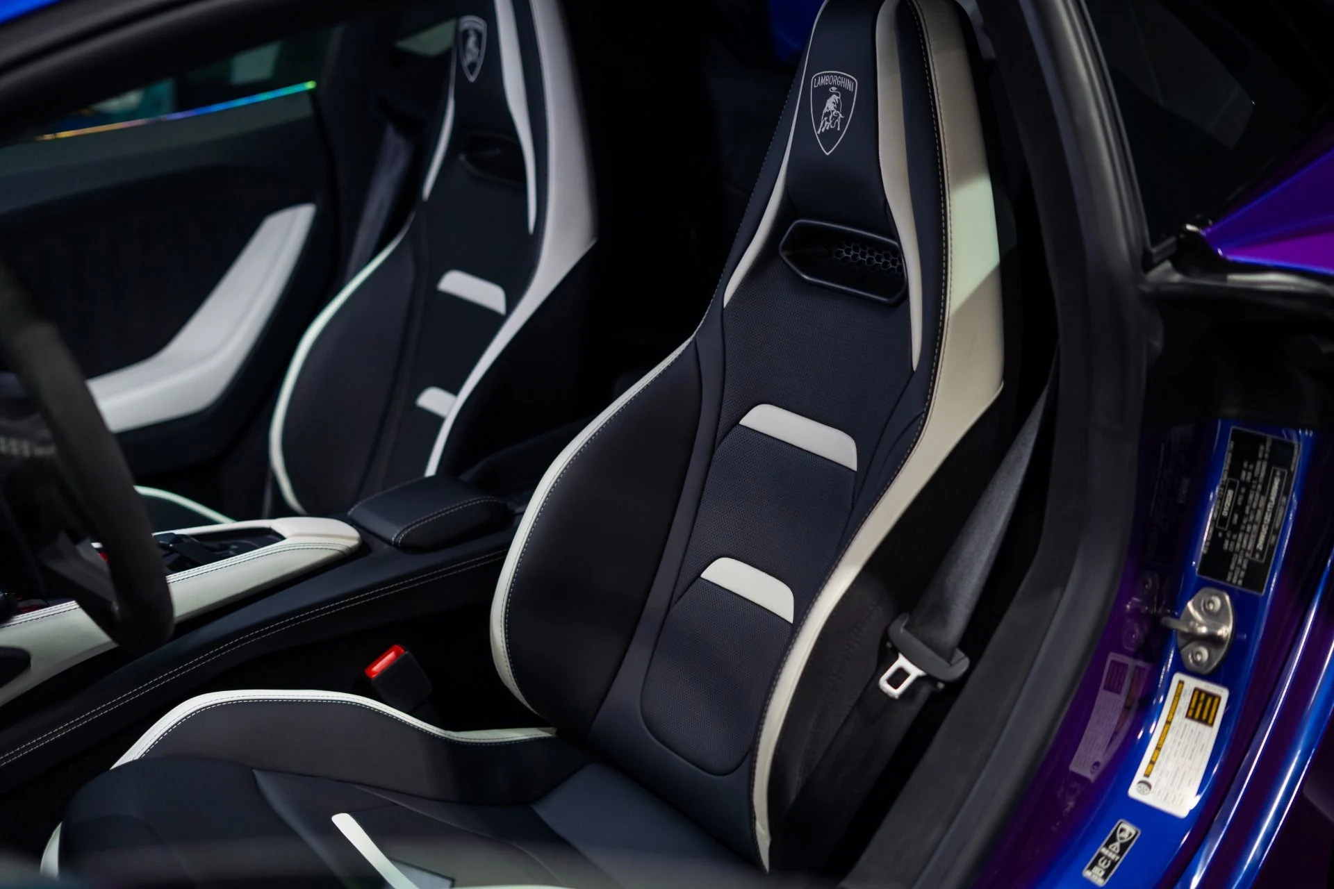 mph009_1806226764_Used_2026_Lamborghini_Temerario_Viola_Mithras_Ad_Personam_1783615399_a6bad4e953