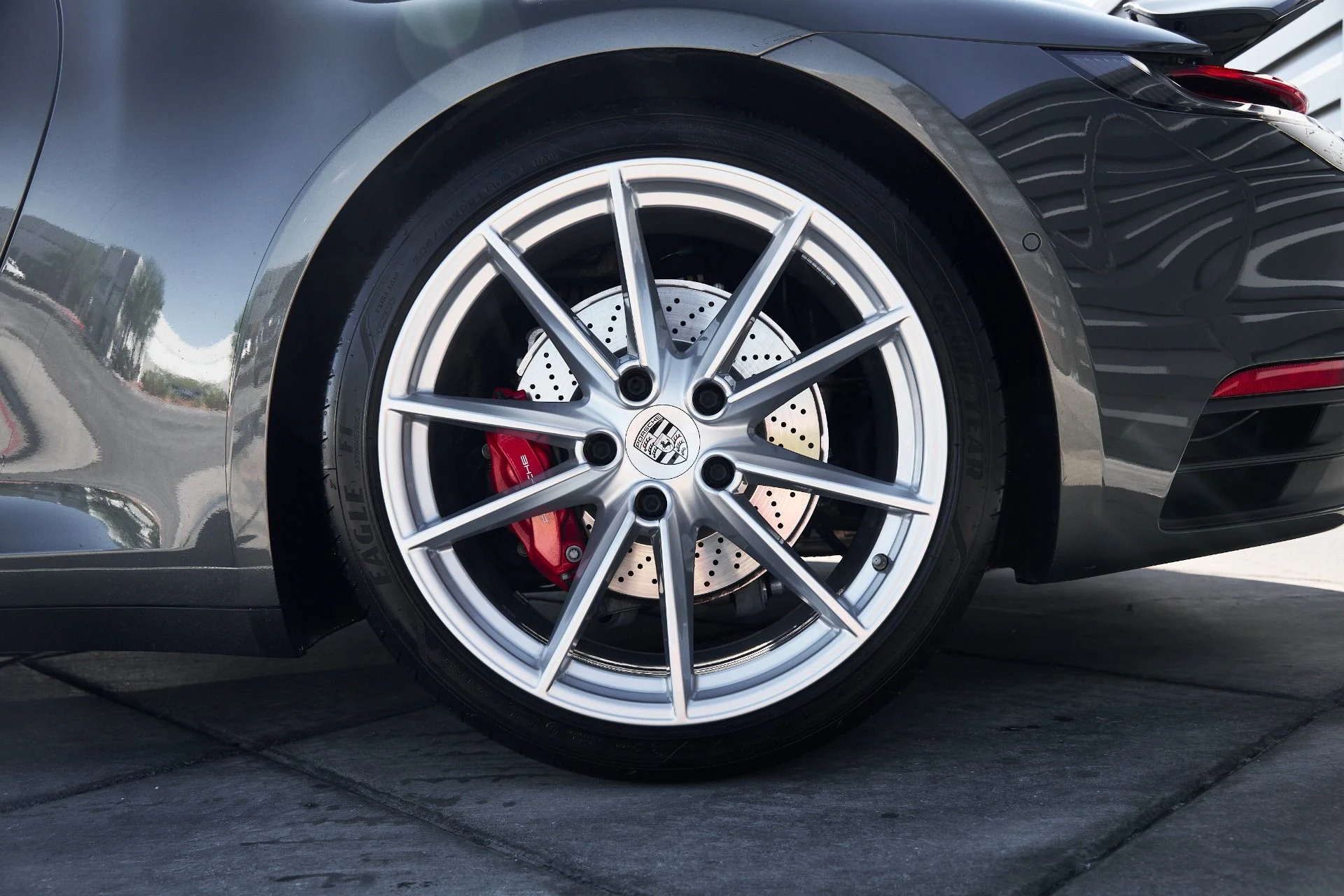 mph009_1808122929_Used_2022_Porsche_911_Carrera_S_1760208036_32501c6ae1