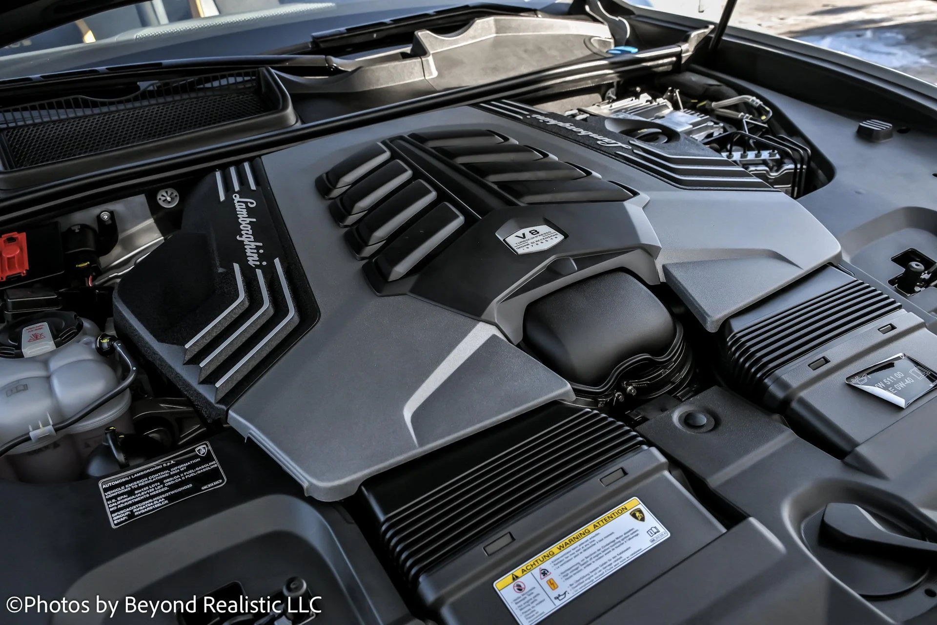 mph009_181448917_Used_2024_Lamborghini_Urus_S_1769420556_d462ddfa3a