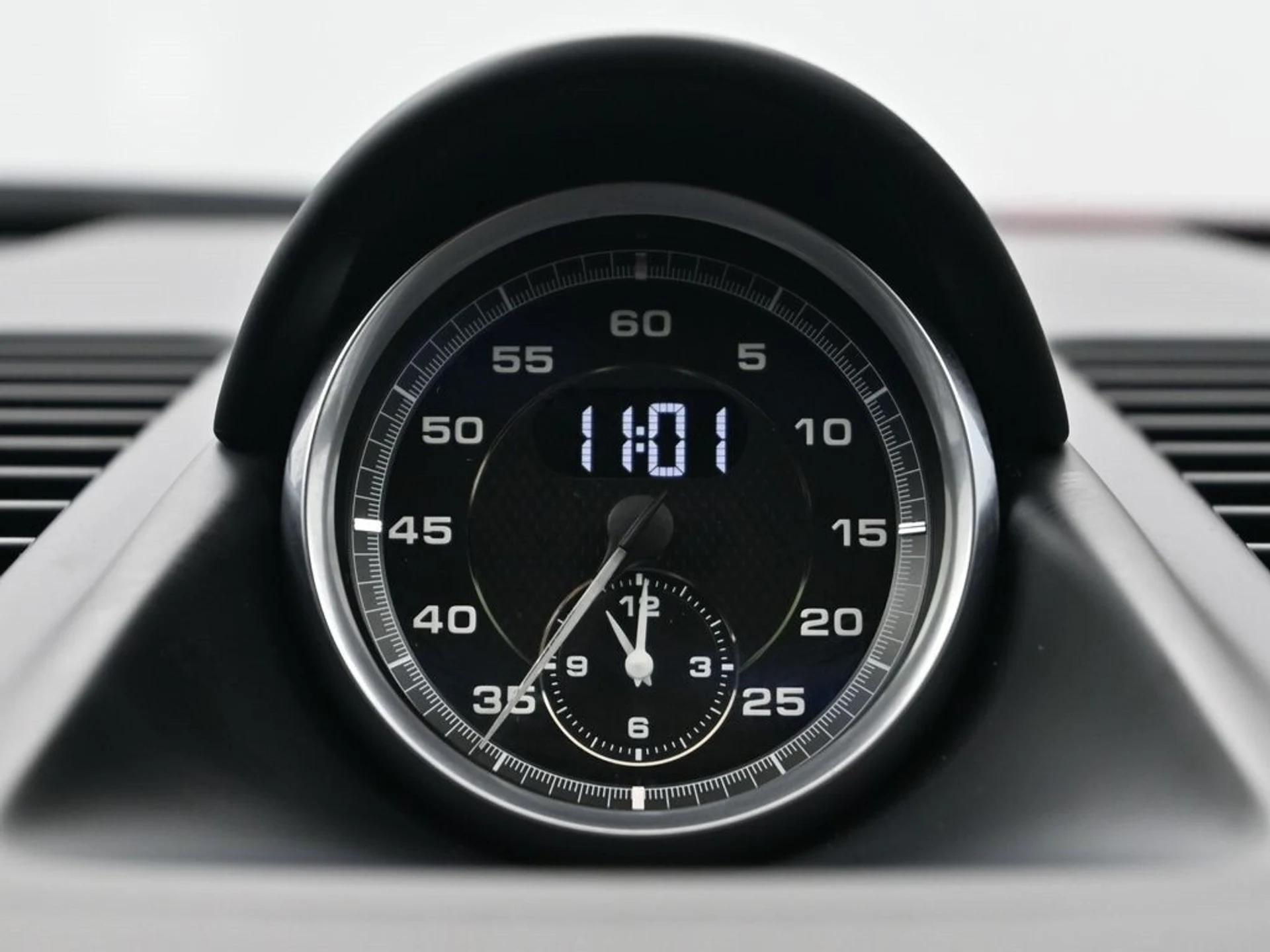 mph009_1816703396_001e490f639583ef430fd0106ccc07e8x_ba1d3888a0