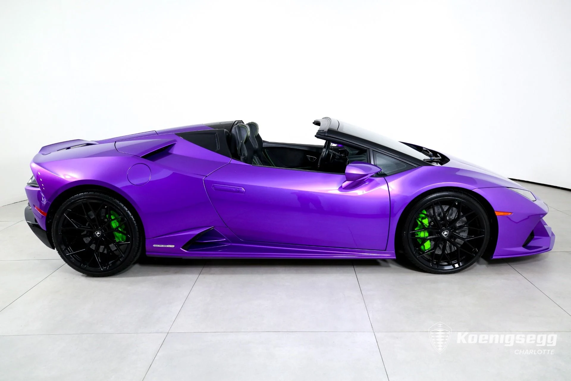 mph009_1832401599_Used_2020_Lamborghini_Huracan_EVO_Spyder_1782837531_eae10e796f