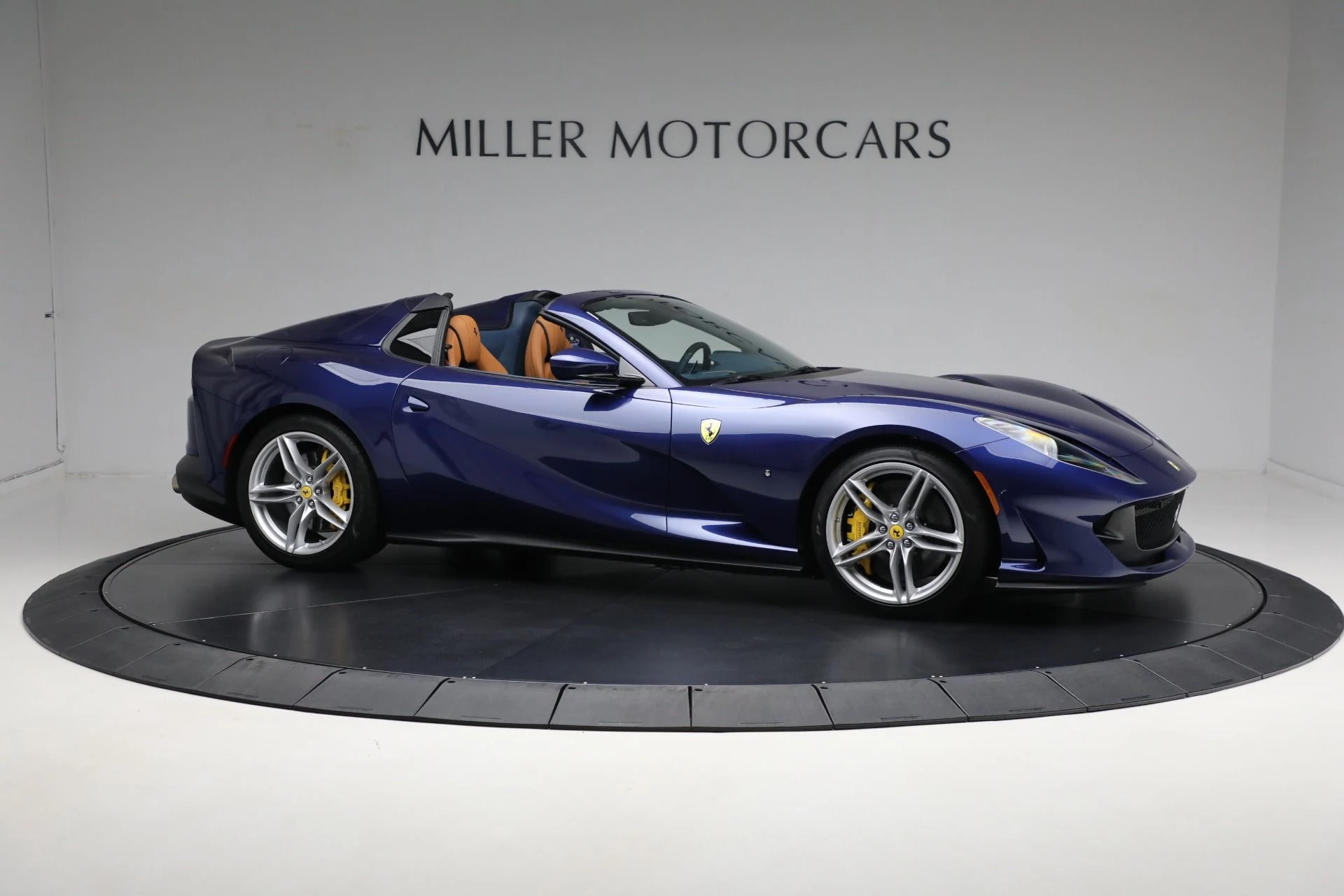 mph009_1840898931_Used_2023_Ferrari_812_GTS_7036133ab8
