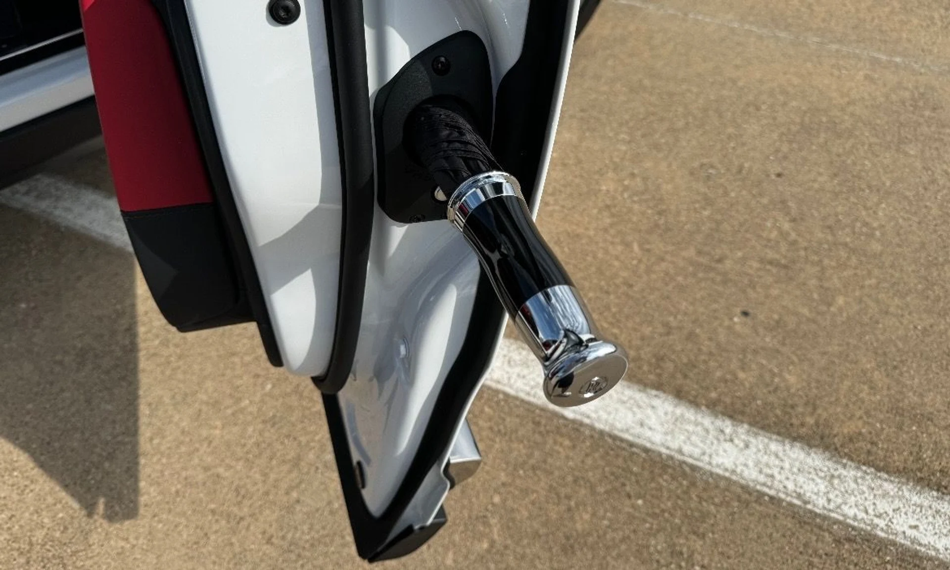 mph009_1847570835_New_2024_Rolls_Royce_Cullinan_1762902486_6e942f7933