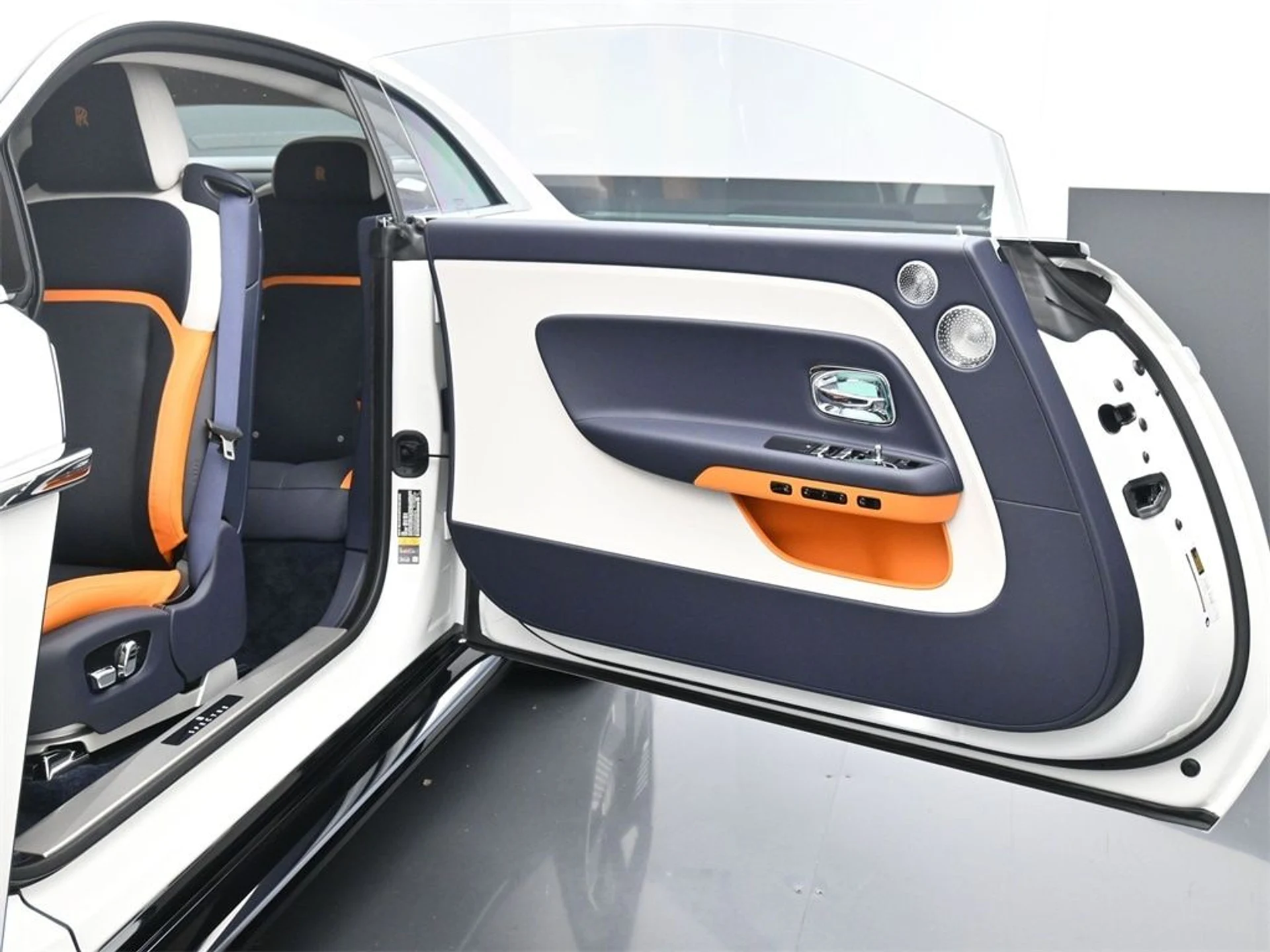 mph009_185518790_c81dc4f0726794fc477ca00bb50e119ax_b70b06cc1e