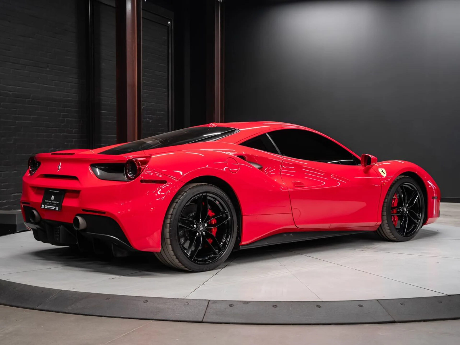 mph009_1857888369_ferrari_488_gtb_2017_18e6e3c9e6