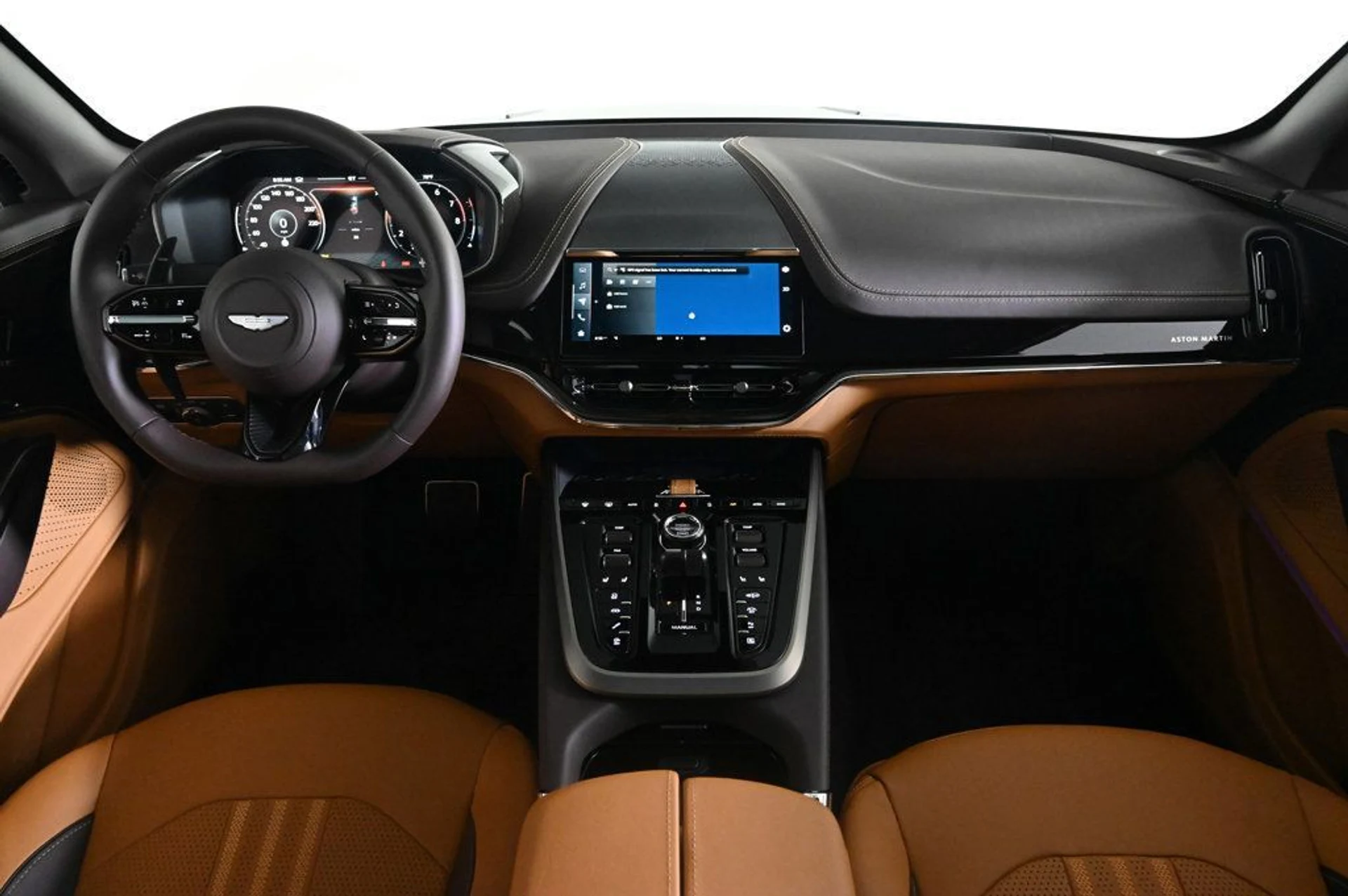 mph009_1860354839_new_2026_aston_martin_dbx_707awd_11350_22968765_9_1024_246a5cc5b8