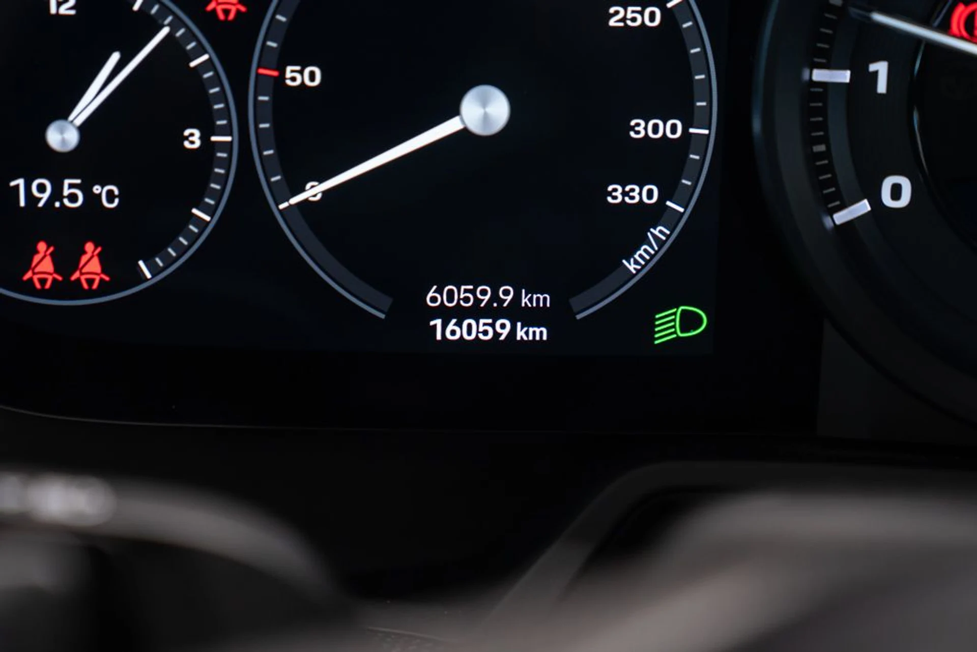mph009_1862997983_porsche_911_2023_979ab7389f