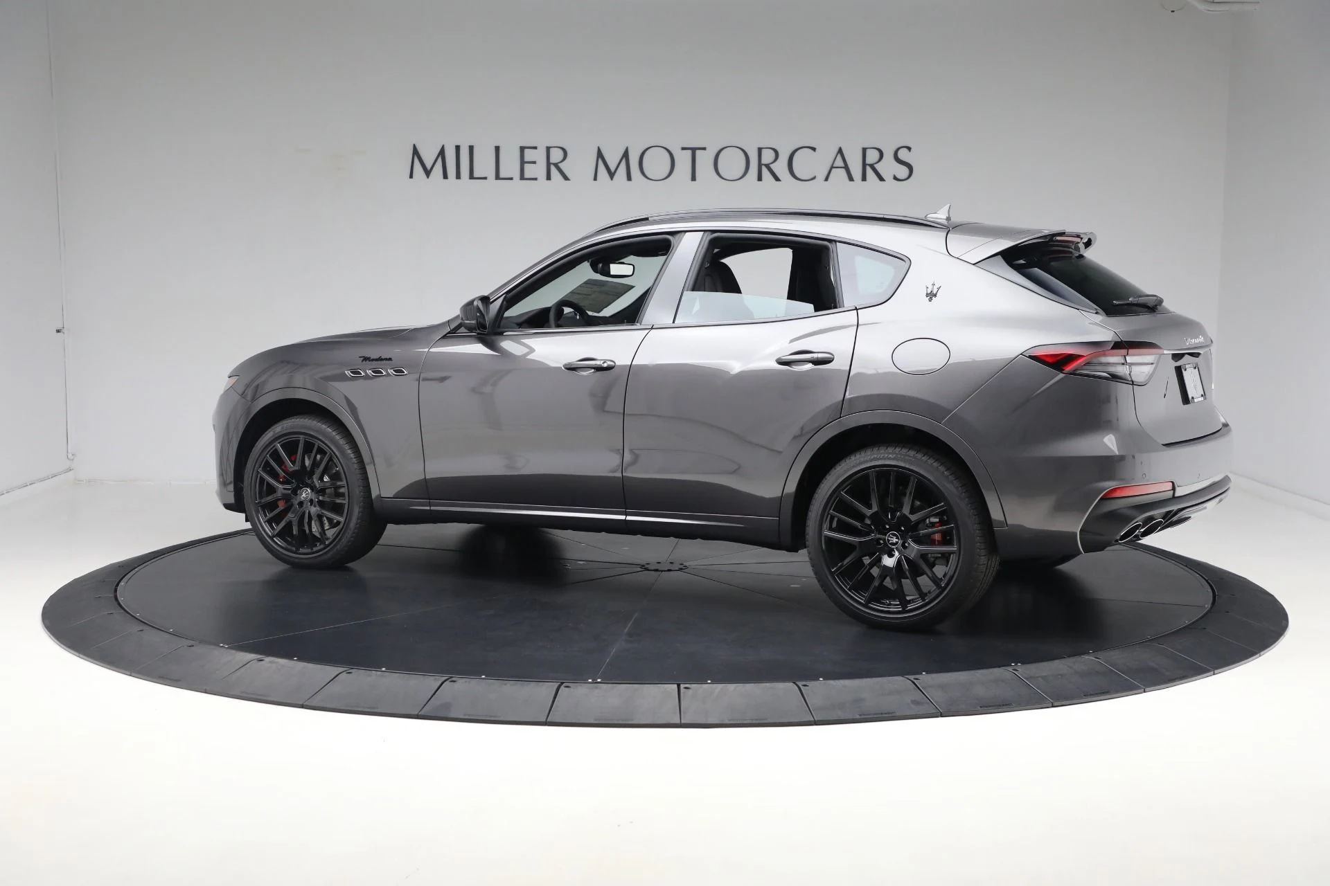 mph009_1867739353_New_2024_Maserati_Levante_Modena_Ultima_e6e04695a0