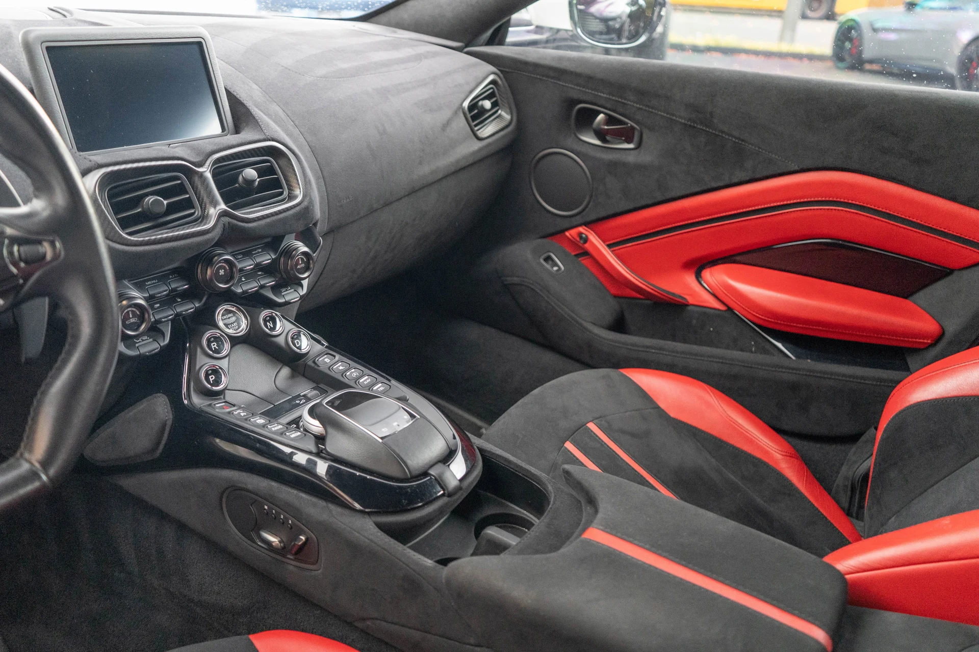 mph009_188024717_10_db369ab5c4