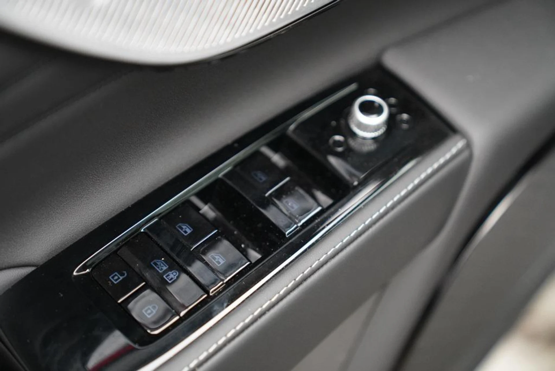 mph009_1883633489_Y_Ptjms_EZ_ksl_Ta_Pa5o8uj_Ki_Qis0_f060e258e2