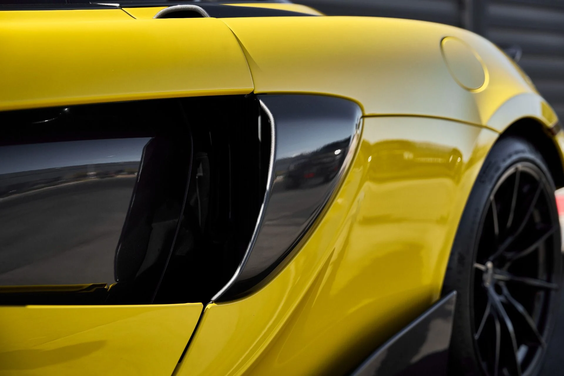 mph009_1890528493_Used_2019_Mc_Laren_600_LT_Base_1770430625_9adbc2685b