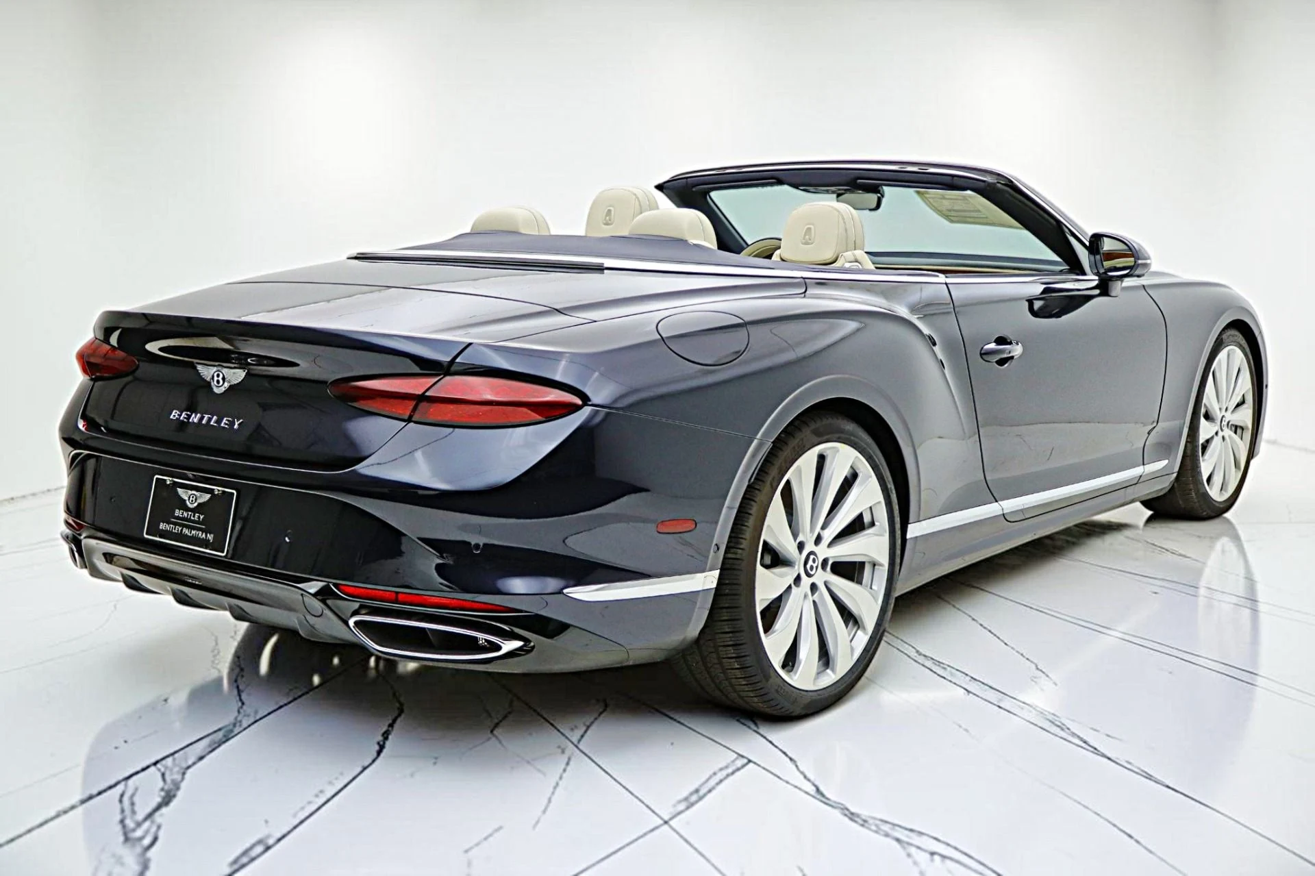 mph009_1896344802_New_2026_Bentley_Continental_GTC_5643223433