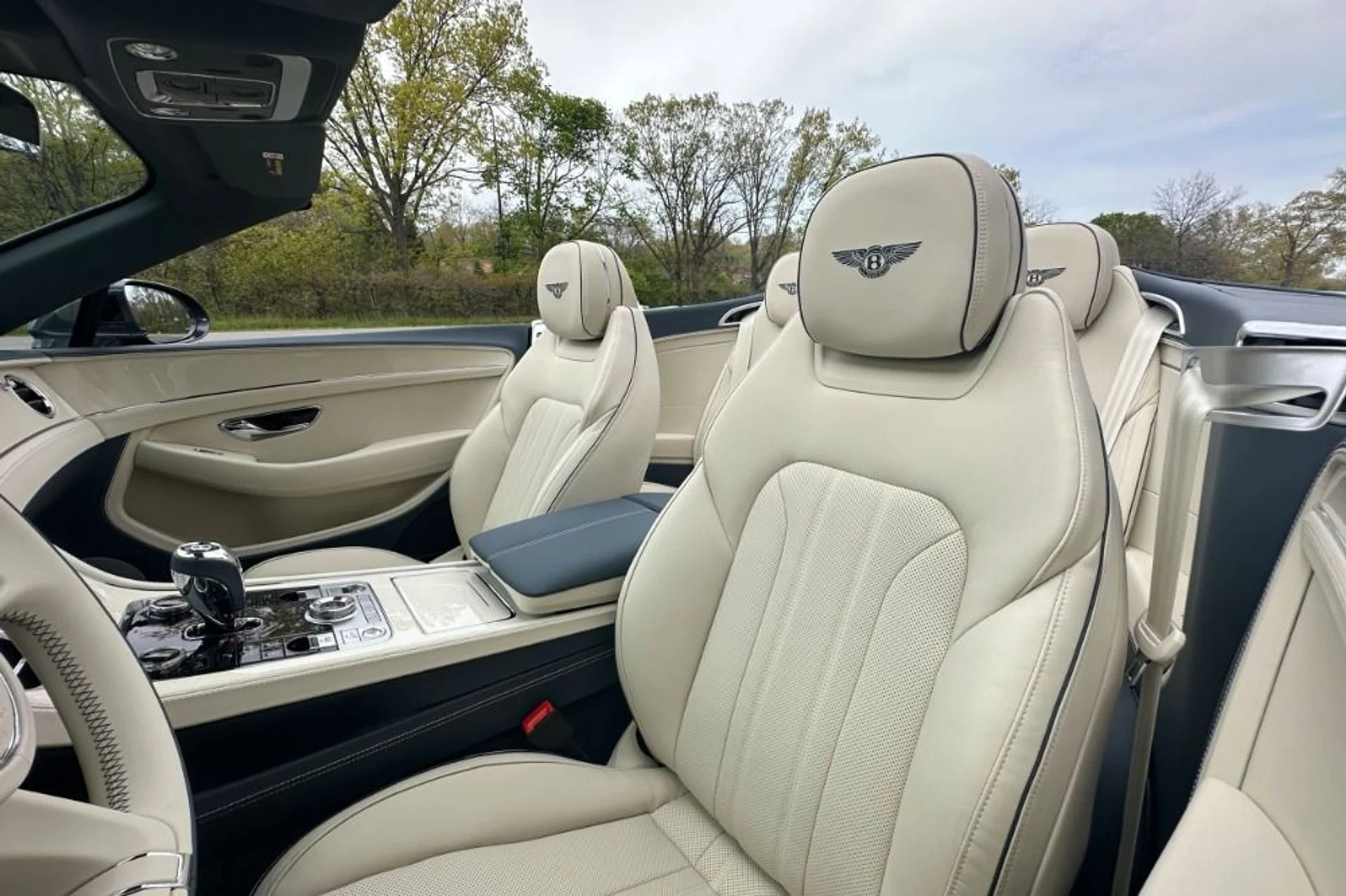 mph009_1900196046_New_2026_Bentley_Continental_GT_GTC_1777983320_2dad6e27d7