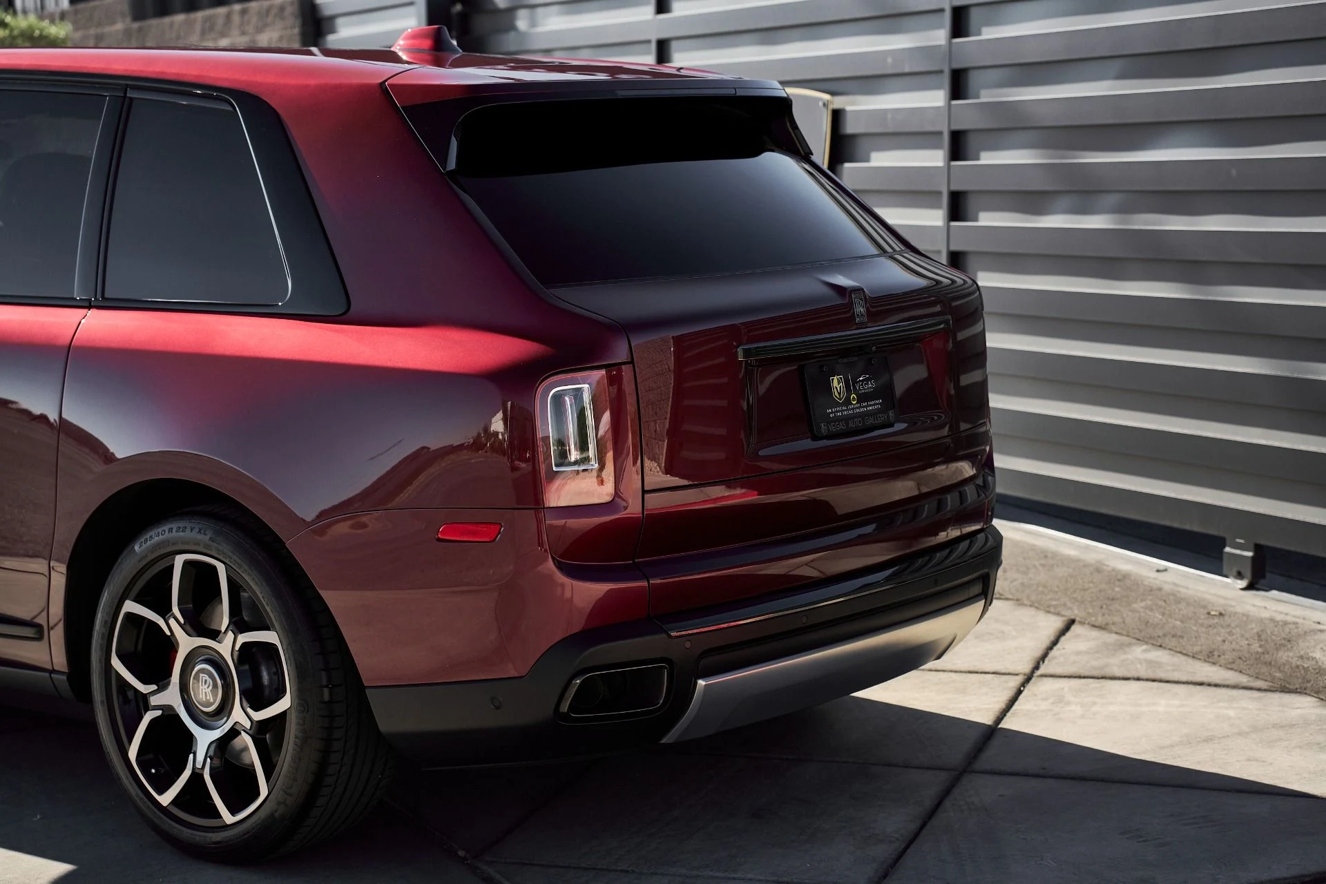 mph009_191079247_Used_2022_Rolls_Royce_Cullinan_Black_Badge_1764038697_adf84506fb