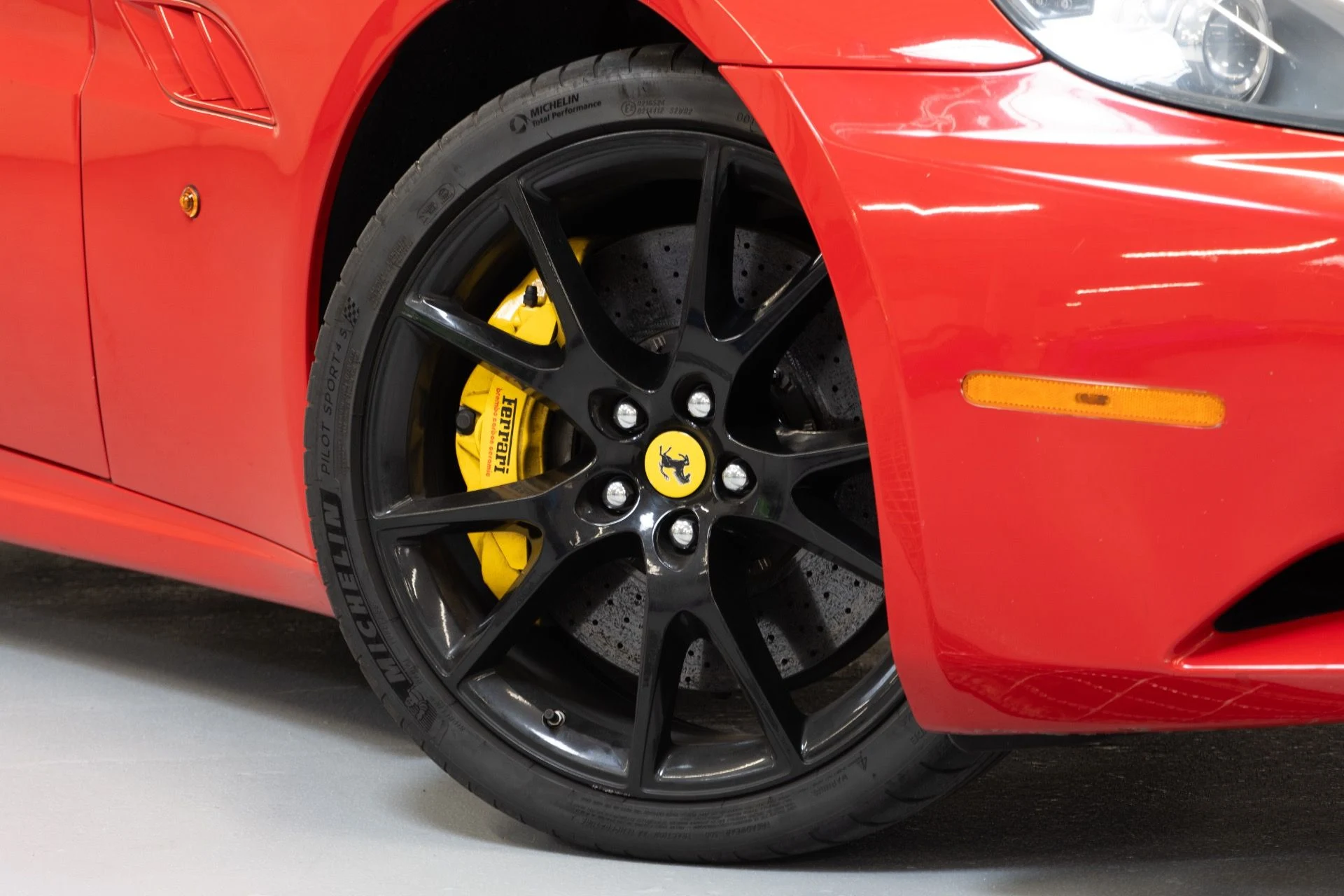 mph009_1915781825_Used_2012_Ferrari_California_1757704542_a8be4058dd