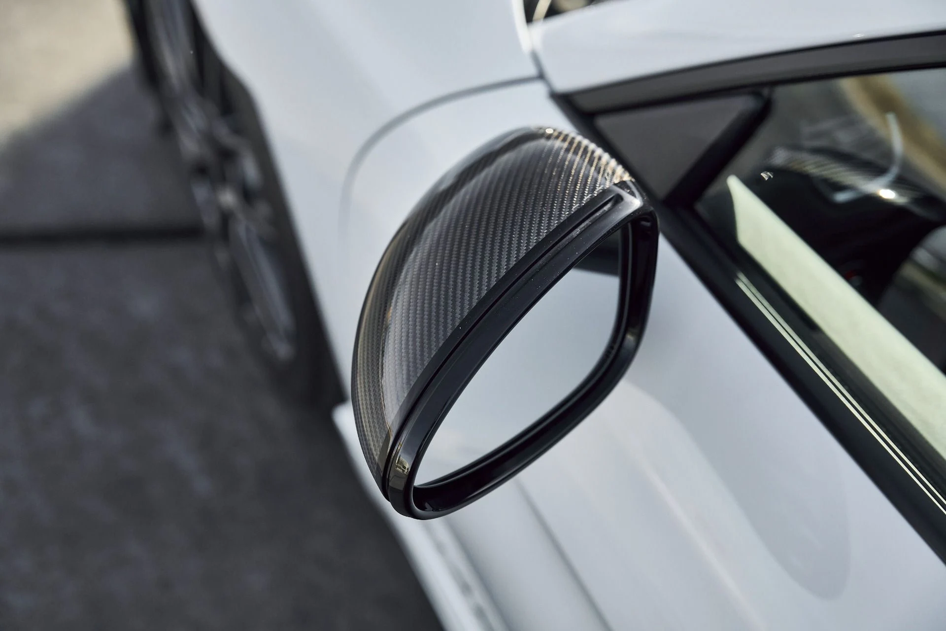 mph009_1916592799_Used_2024_Porsche_718_Cayman_GT_4_RS_1766514135_2f74d21ee3