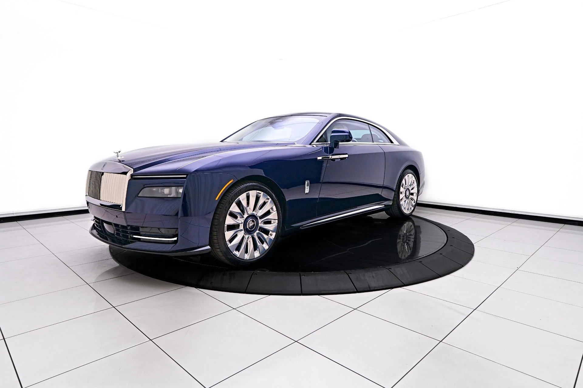 mph009_192794836_Used_2024_Rolls_Royce_Spectre_1754161136_75c112111e
