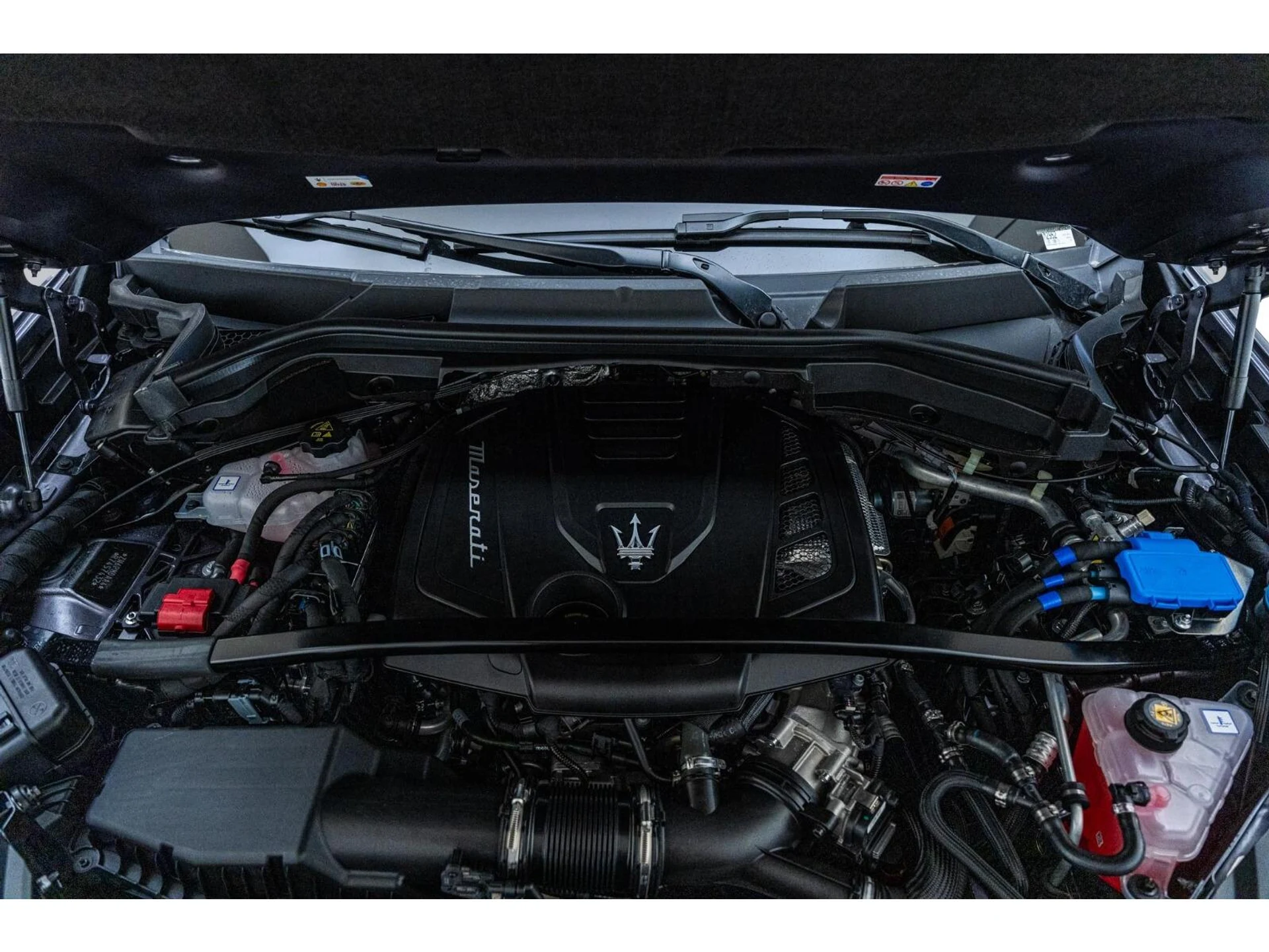 mph009_1928442670_Used_2024_Maserati_Grecale_GT_1761369398_486d1678fb