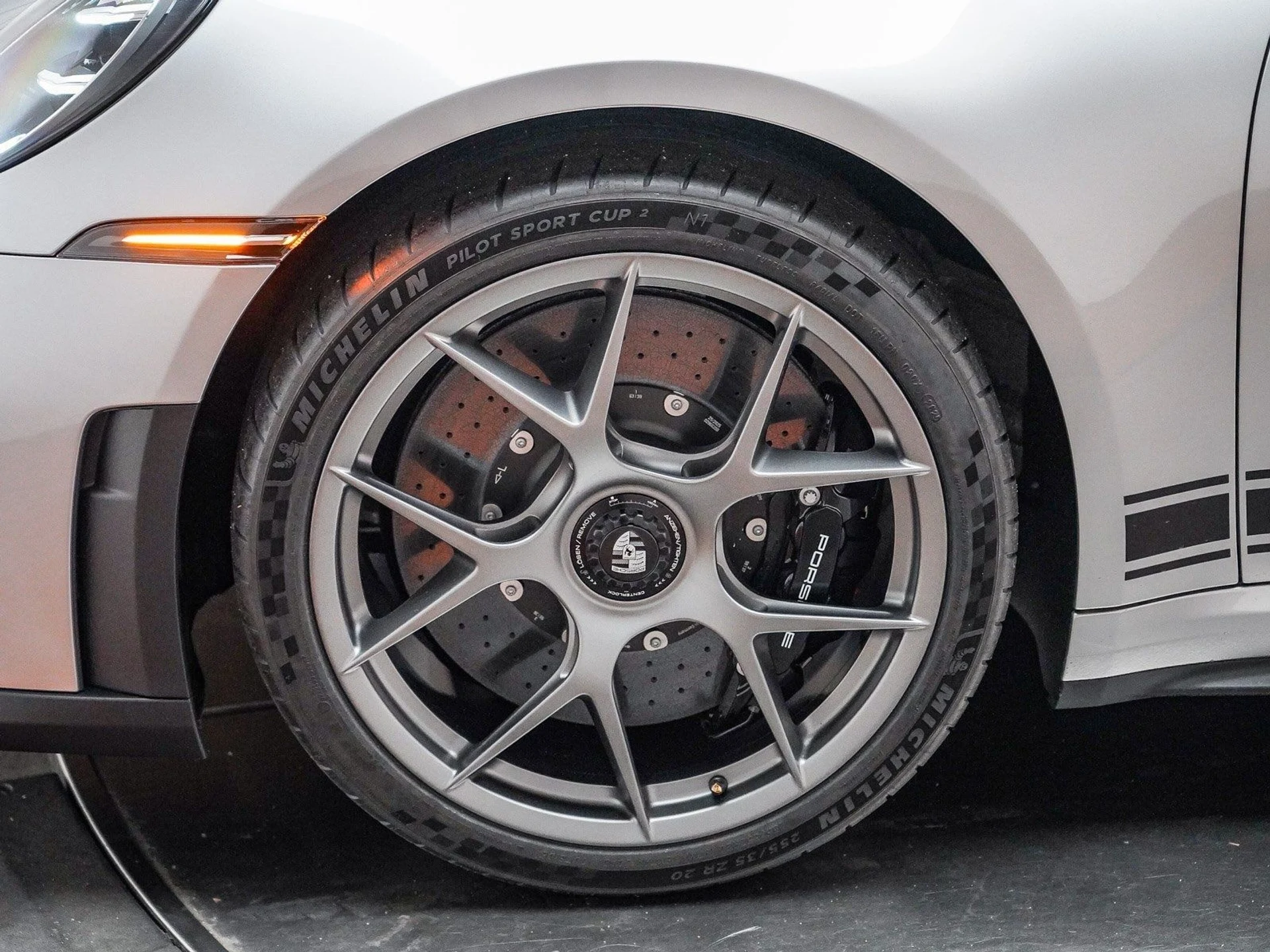 mph009_193029547_41a3b697d9ac1a9374caa2e8130ec923x_cda06b120b