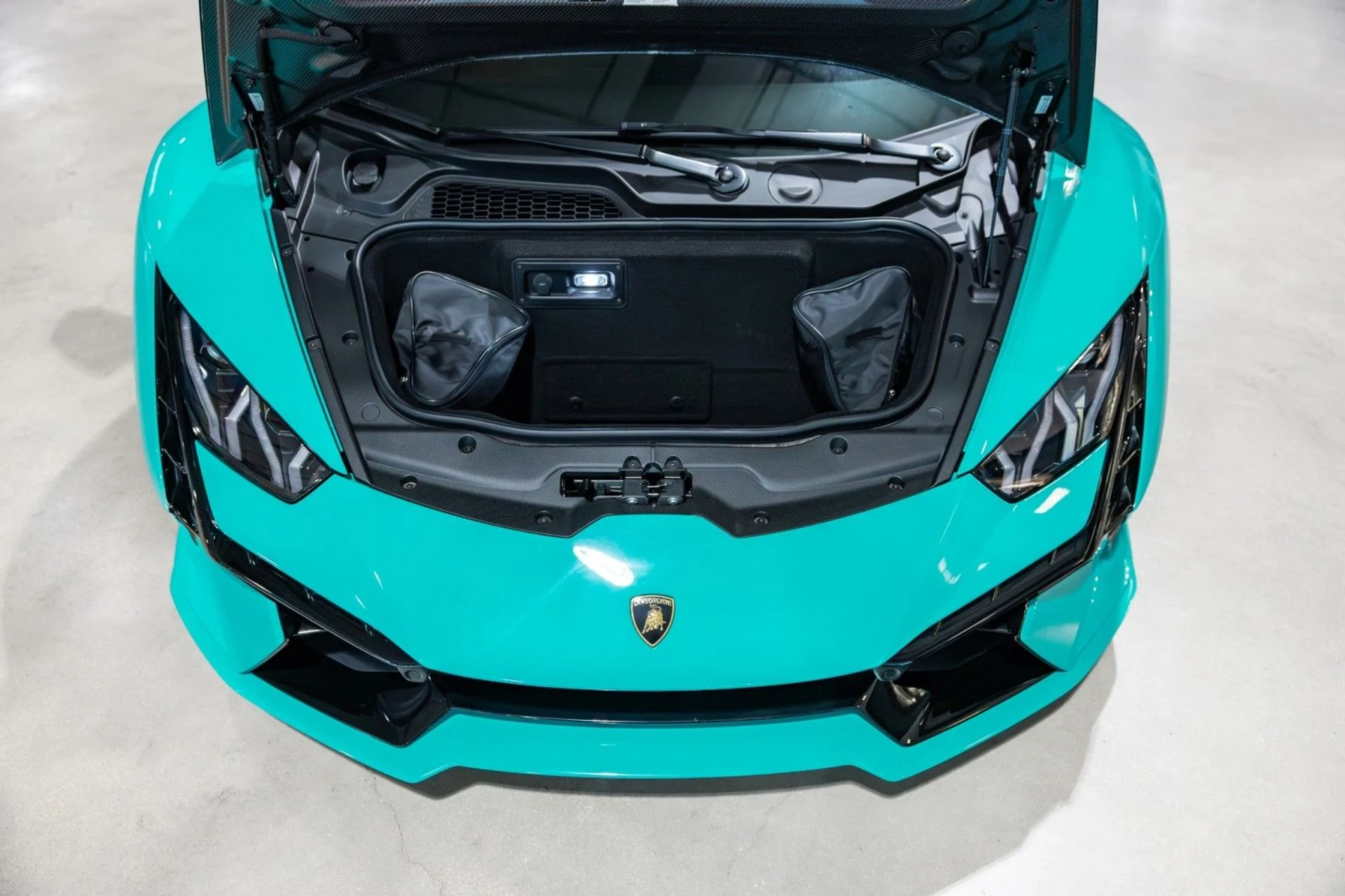 mph009_1933922272_f_A_2edba4e16a