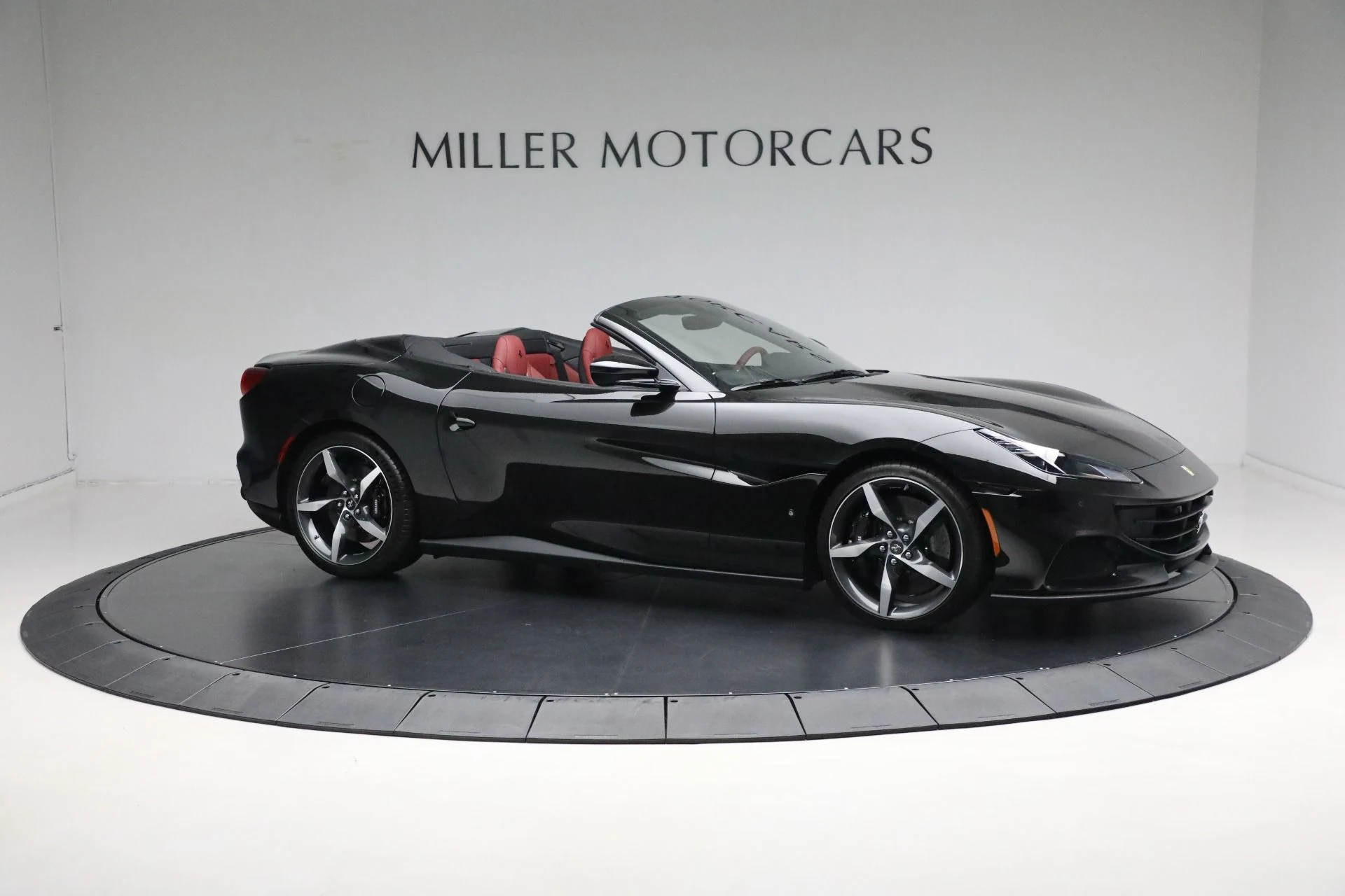 mph009_1936986969_Used_2023_Ferrari_Portofino_M_1718995337_29835d6ee4