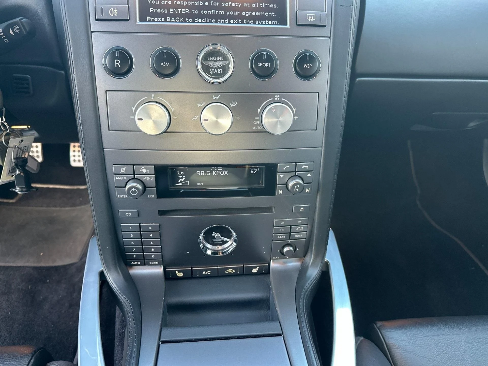 mph009_1944182498_Used_2006_Aston_Martin_Vanquish_S_1763564996_cf26afffe0