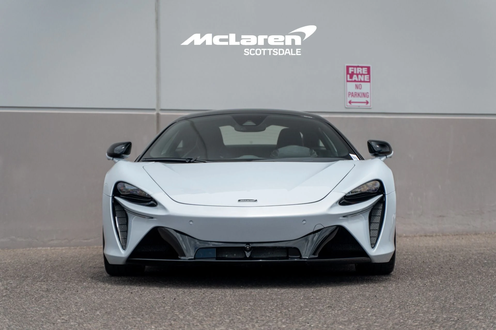 mph009_1948273415_Used_2023_MCLAREN_ARTURA_1778879802_983c8f7499