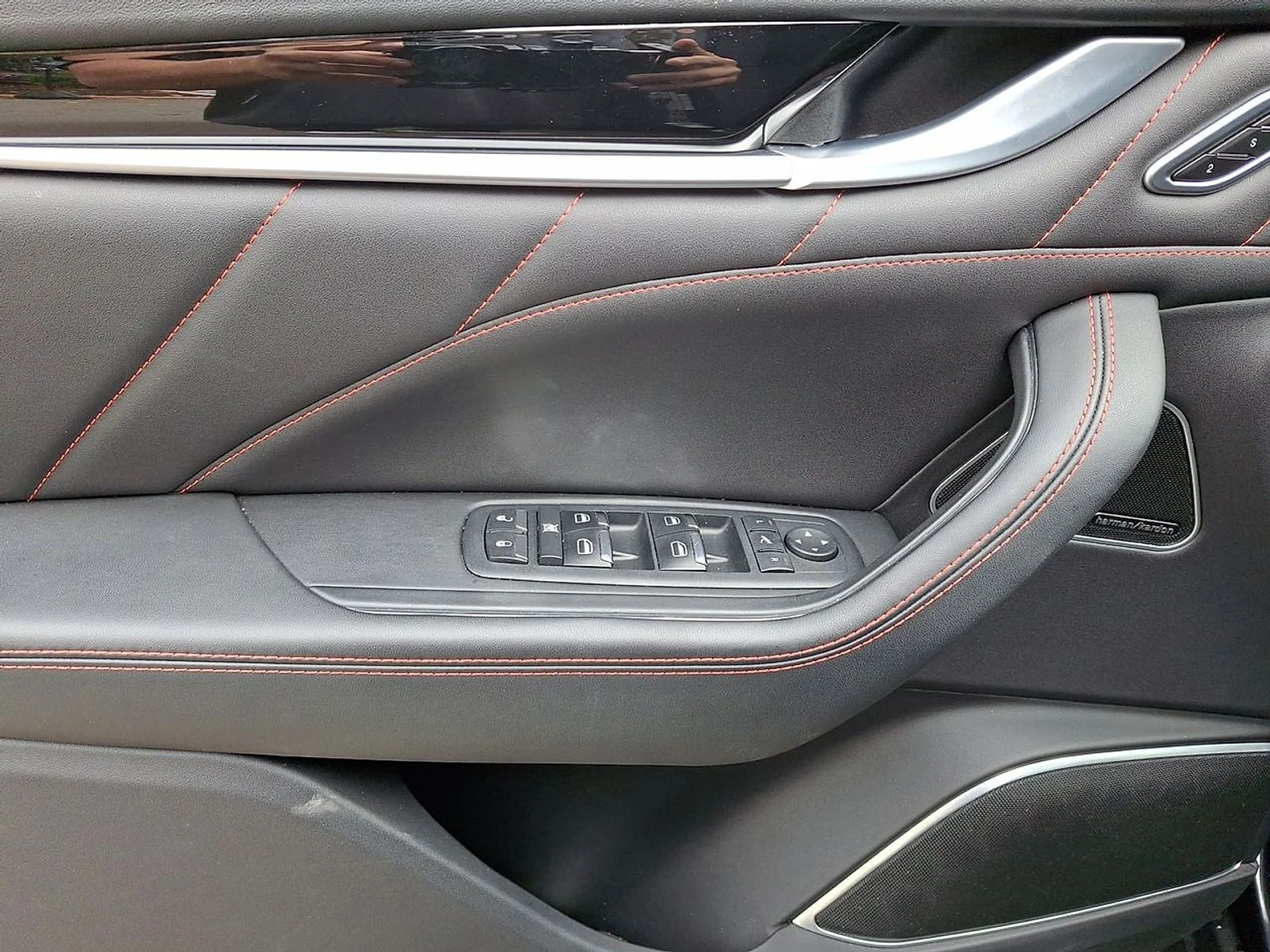 mph009_1949742889_801fecaec3da9b9171af67d7b6f81822x_9b8d982141