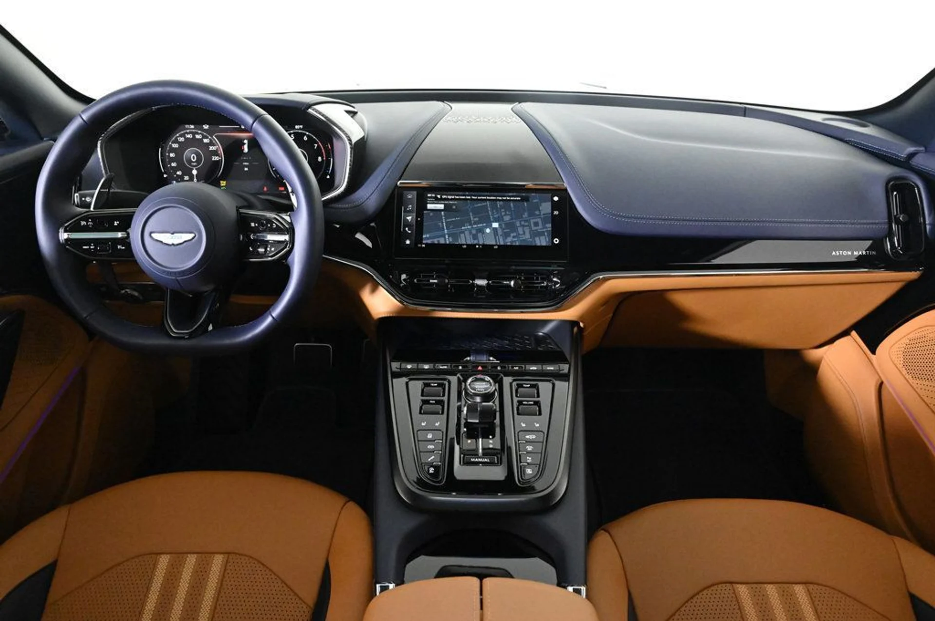 mph009_1951256111_new_2025_aston_martin_dbx_707awd_11350_22933644_9_1024_1af2fff9c4
