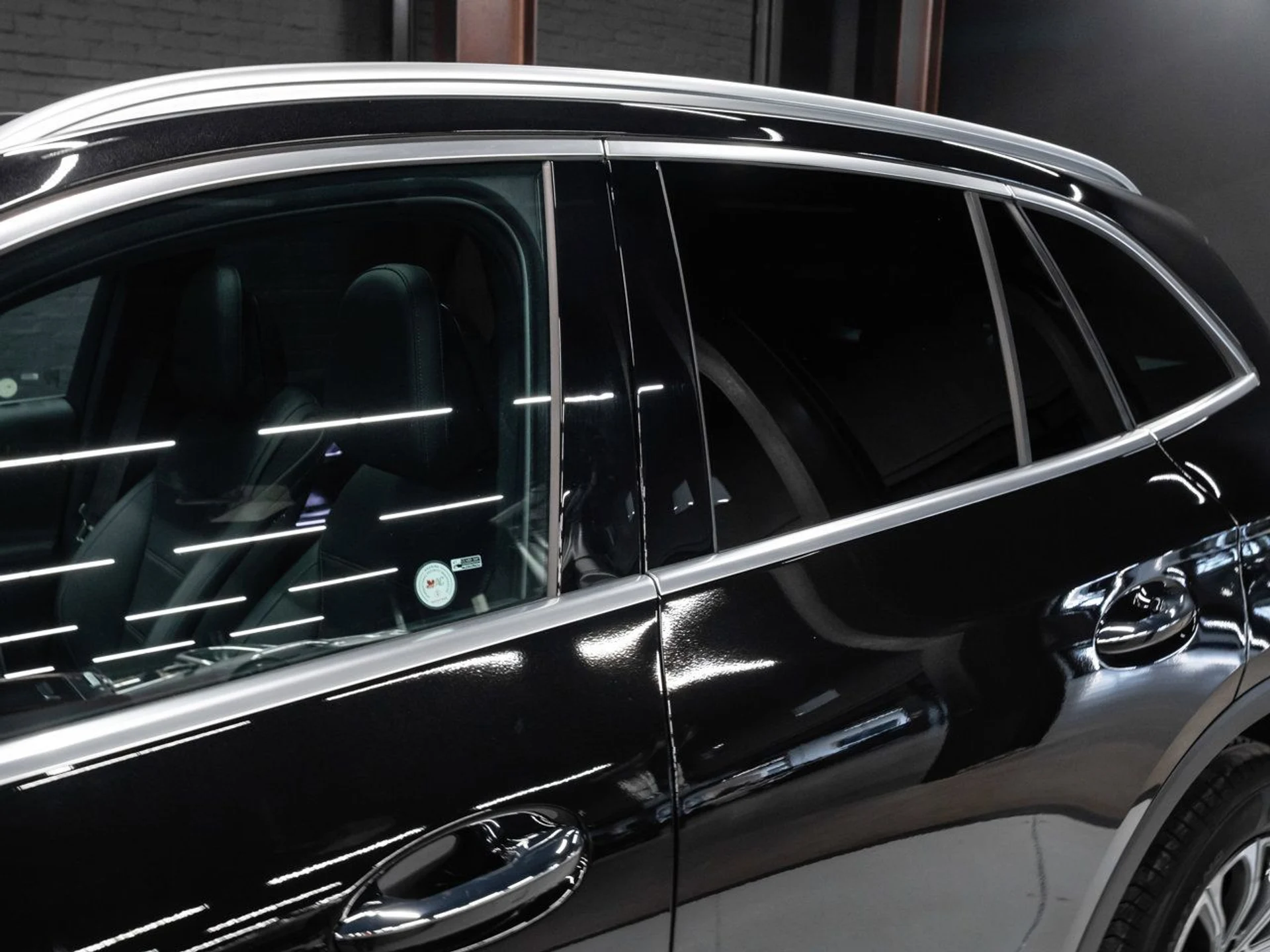 mph009_1952920314_mercedes_benz_glc_2025_59d3225a02