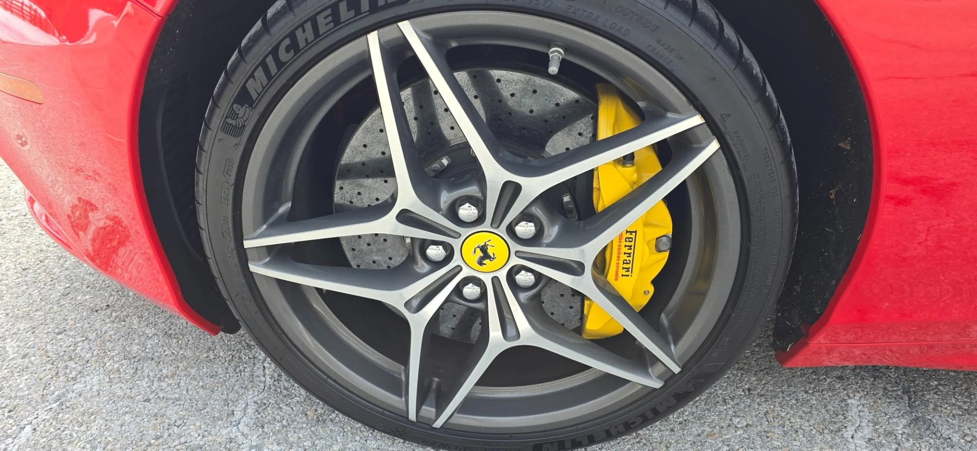 mph009_1952931149_Used_2015_Ferrari_California_T_1767808406_a6b43c614b