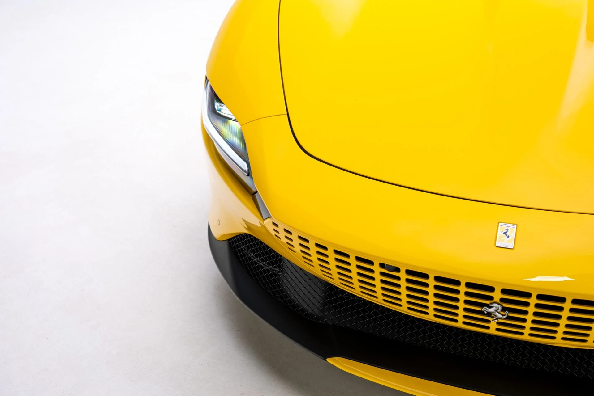 mph009_1953701795_Used_2025_Ferrari_Roma_Spider_1768435062_e1056b7fe5