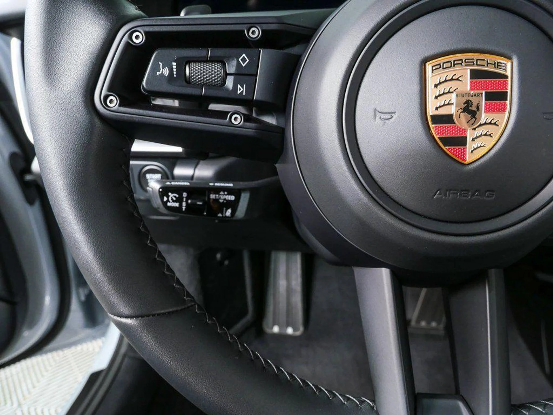 mph009_1962678514_DM_Wj_Z_Txv_Wlk_H_Hur_MO_62j_V48ca_Gg_5ab9c86550