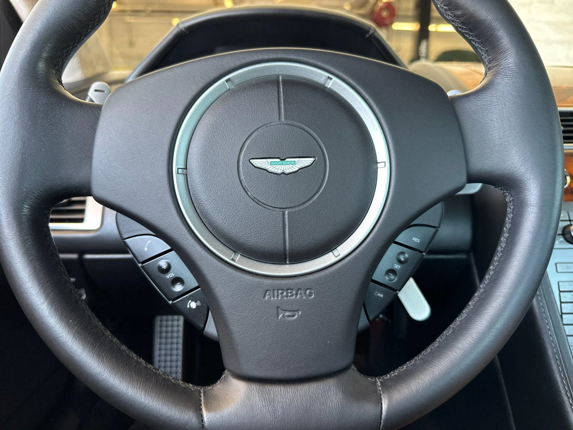 mph009_1965318033_Used_2007_Aston_Martin_DB_9_1786111326_e618621356