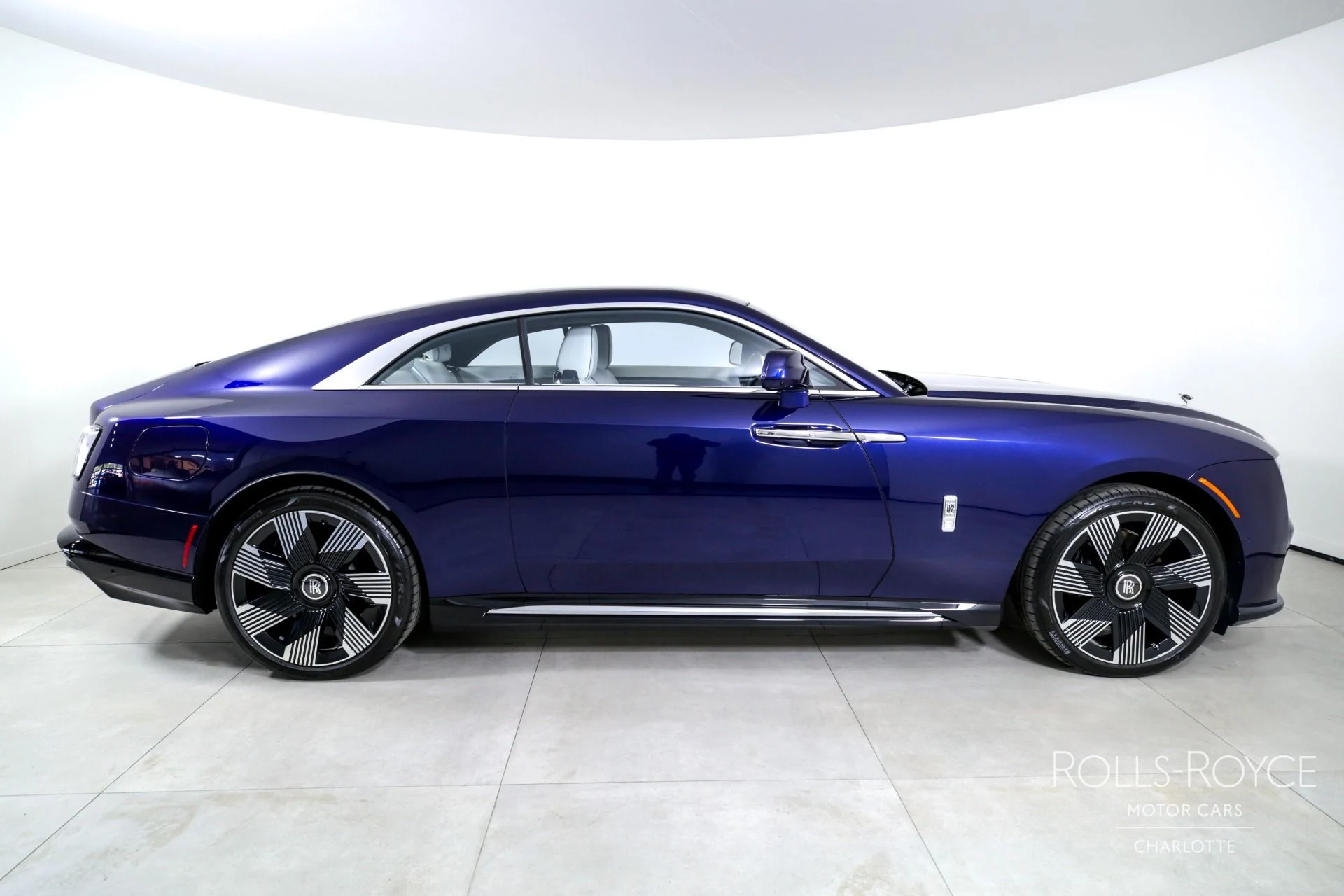 mph009_1965695206_Used_2024_Rolls_Royce_Spectre_1738087182_3eb6164484