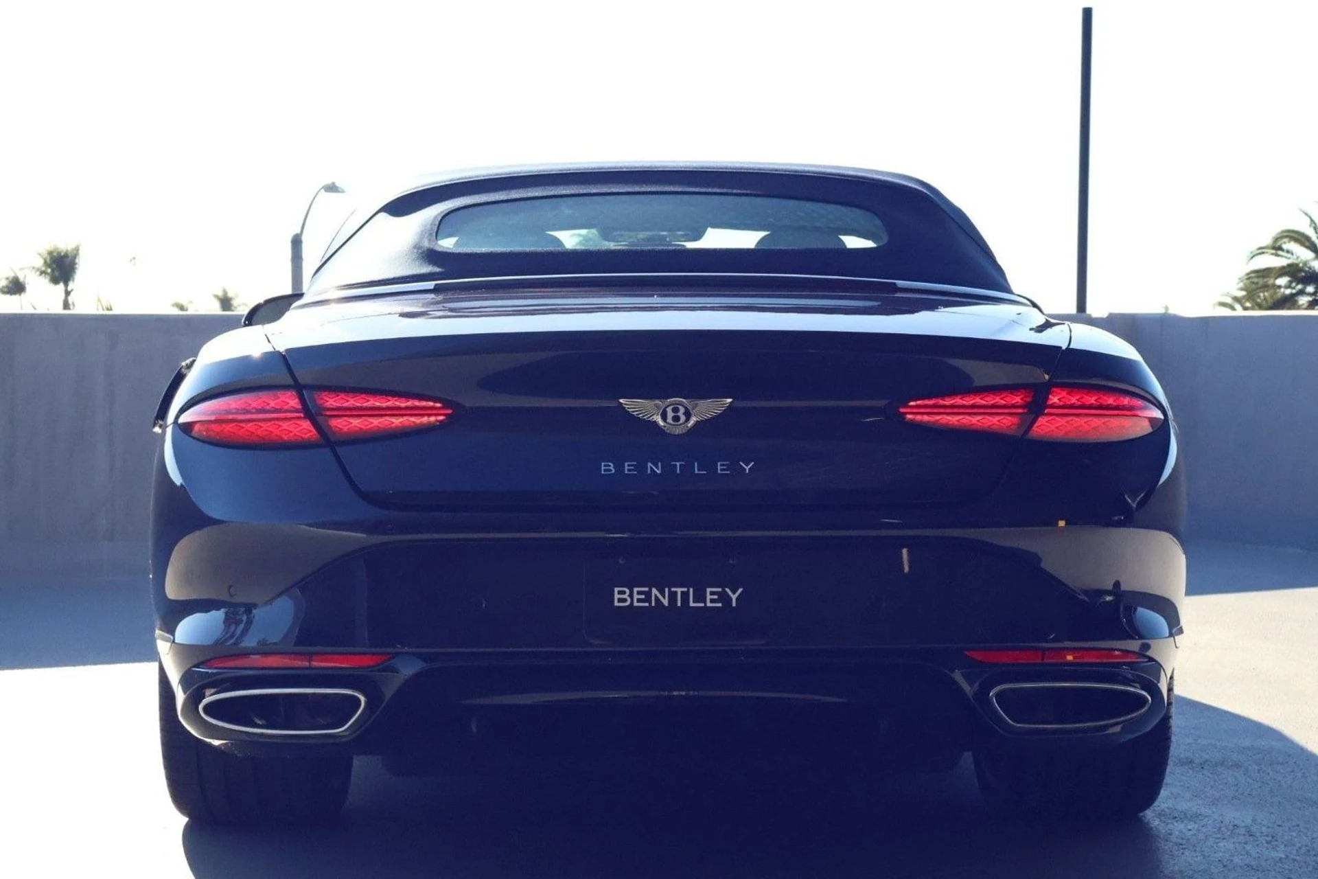 mph009_1982331229_0632d269a2158ede074bf51a8e8021e1x_997dc60796