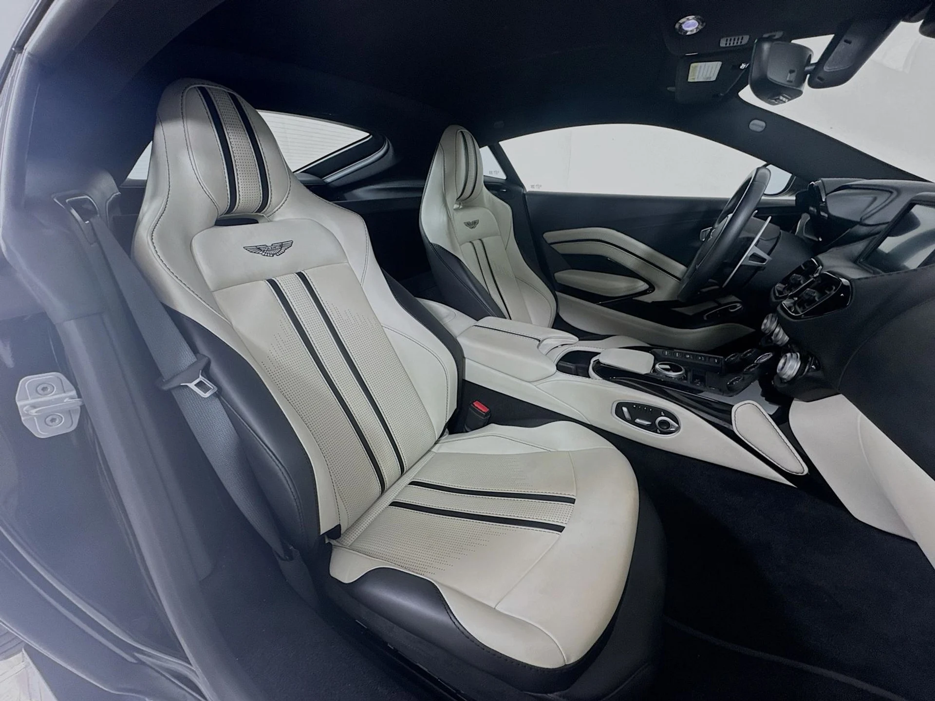 mph009_1984828975_bcbec789b191d4ceb21ef547da05adecx_e8d693b760