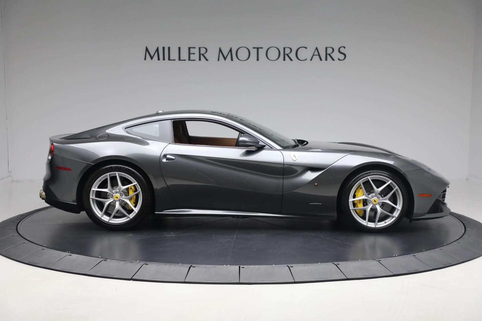 mph009_1985774982_Used_2014_Ferrari_F12berlinetta_456bfc84a8