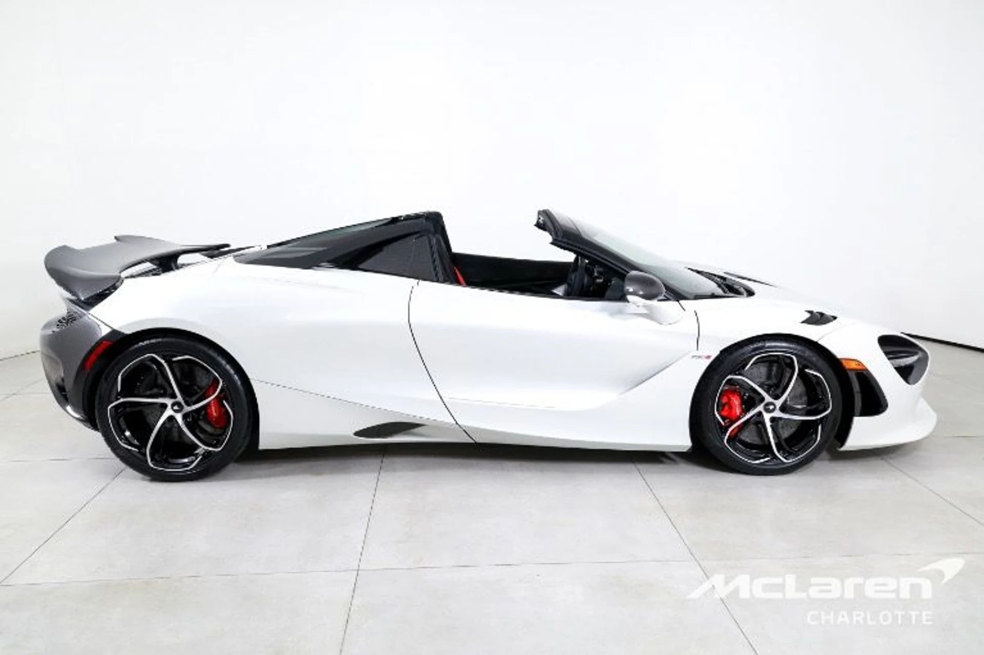 mph009_199017280_Used_2024_Mc_Laren_750_S_Spider_0abf020d02