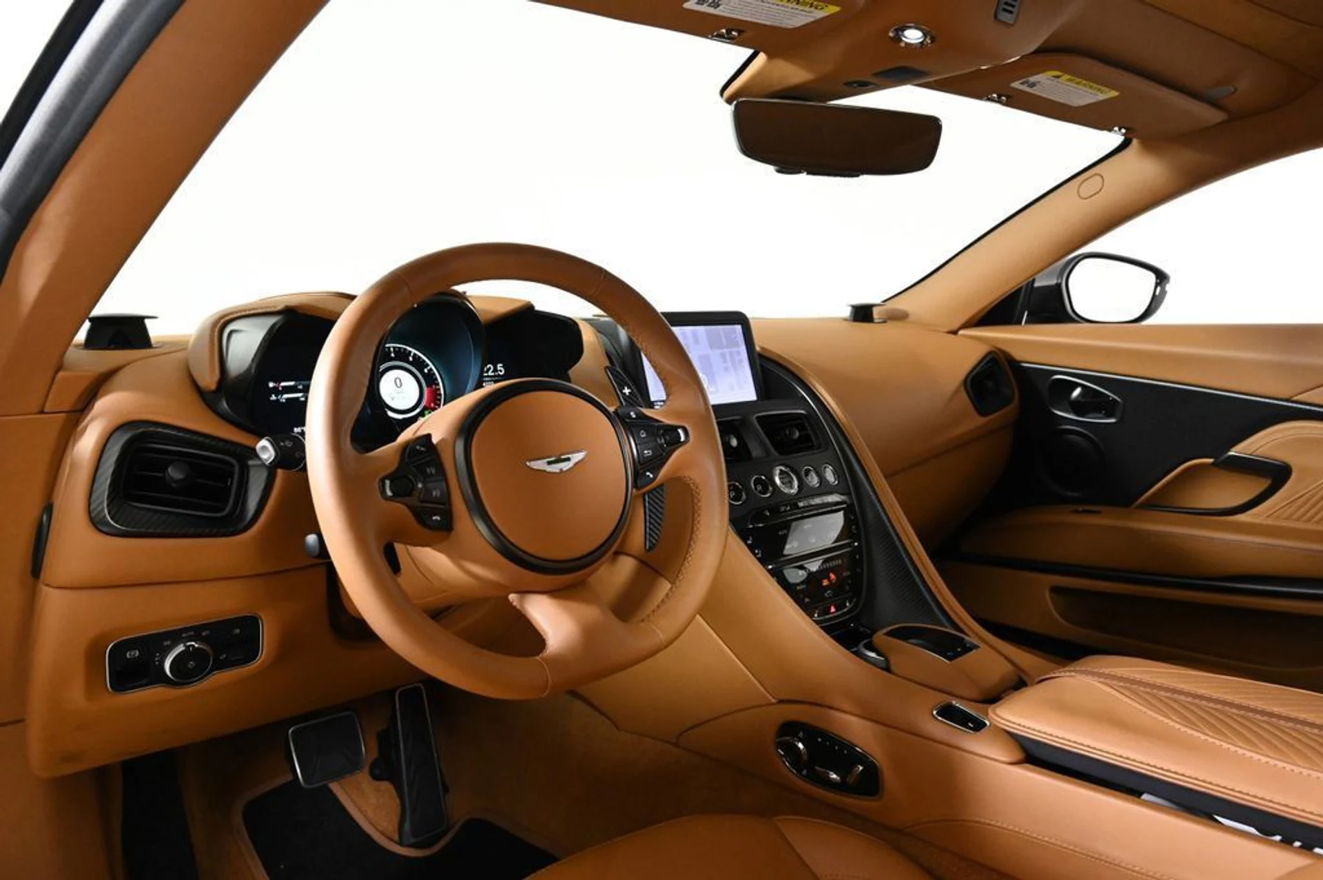 mph009_1990584898_used_2023_aston_martin_dbs_base_11350_22961606_9_1024_f0e42e528b