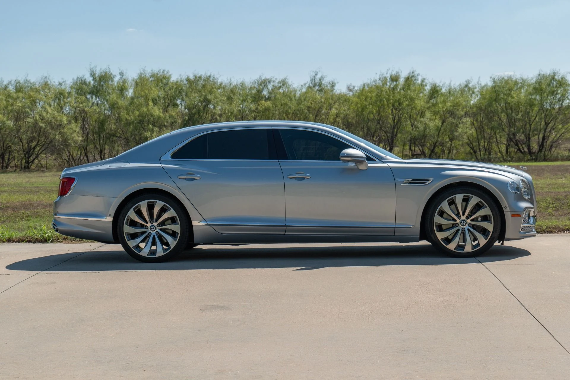 mph009_1991534918_Used_2022_Bentley_Flying_Spur_V8_1791934939_bd6b096830