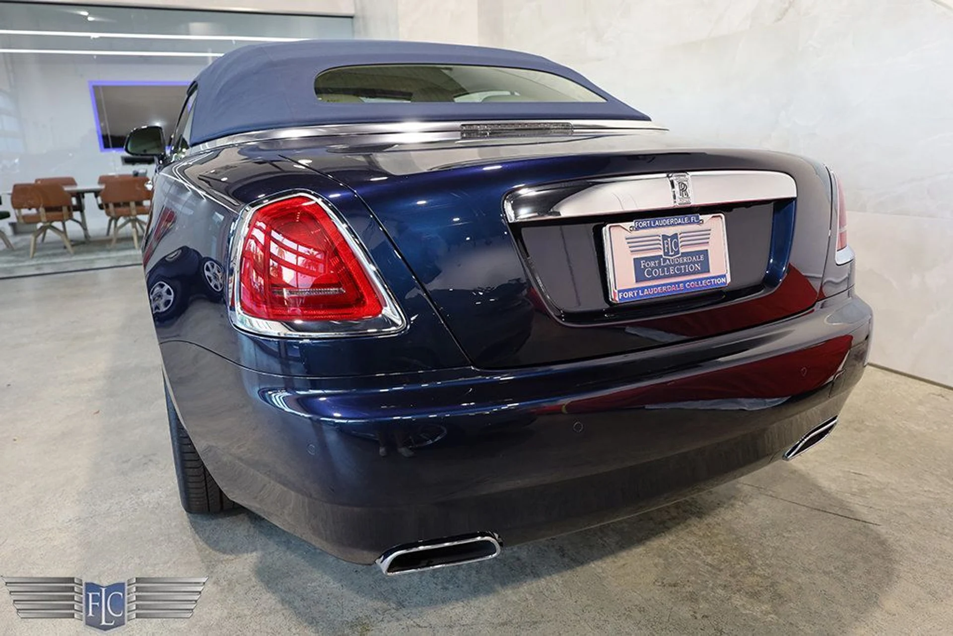 mph009_1992162034_used_2016_rolls_royce_dawn_2drconvertible_9689_23037962_10_1024_fdad68bcb8