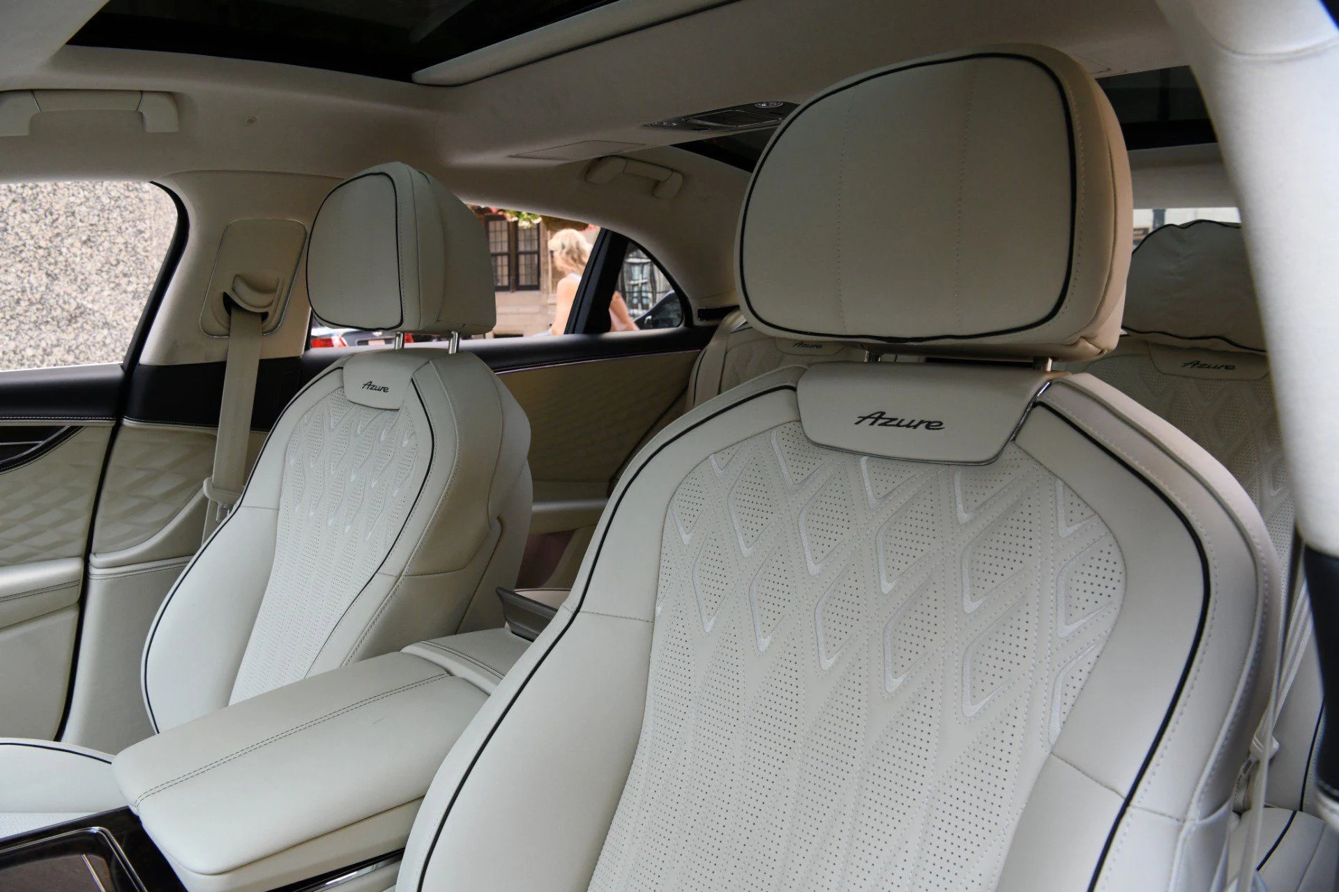 mph009_1997928552_7987faad1f4e27842eacab5b24966d81x_bfa1f37f42