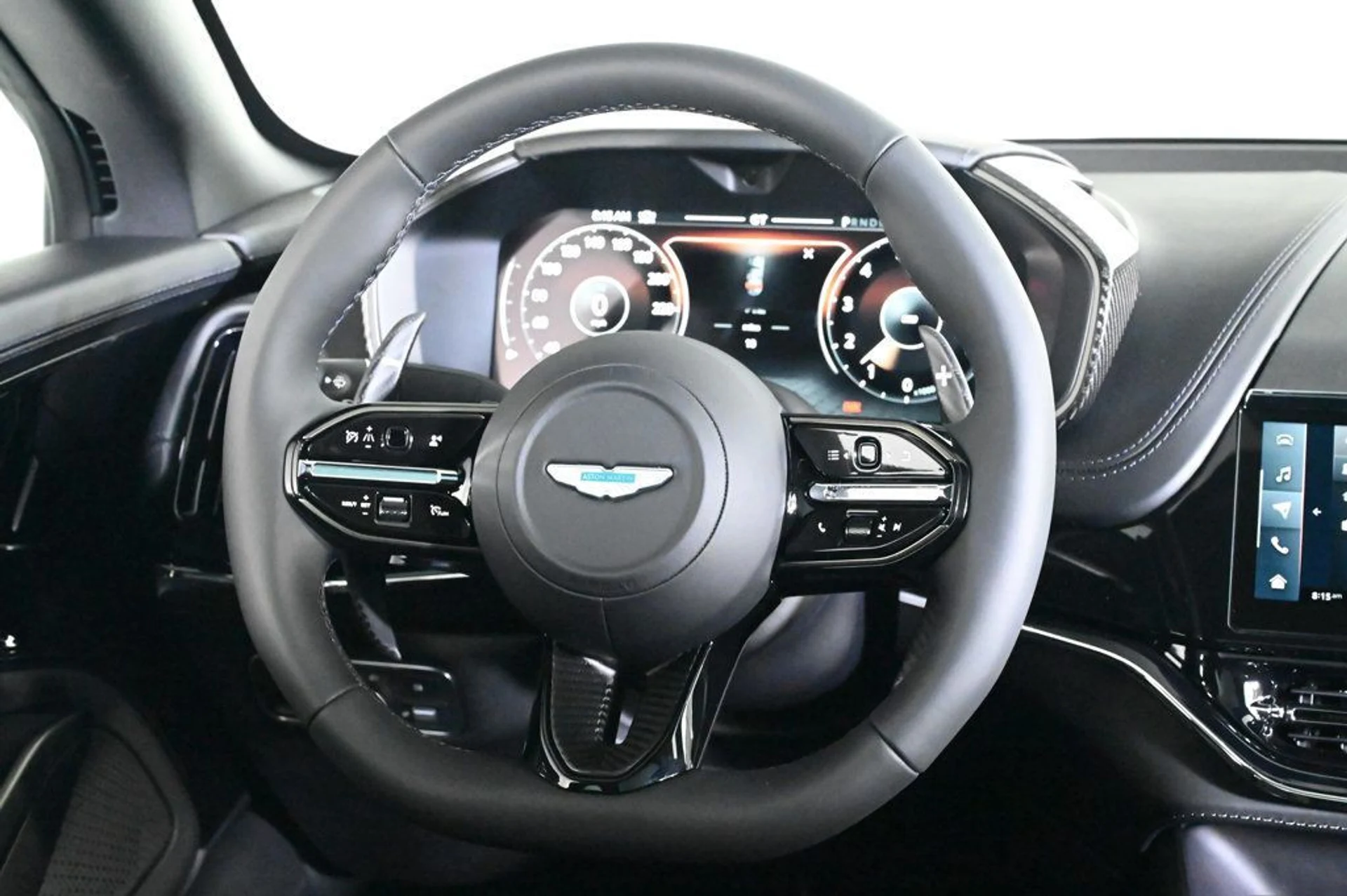mph009_2000769510_new_2026_aston_martin_dbx_707awd_11350_22968751_10_1024_b8f2993171
